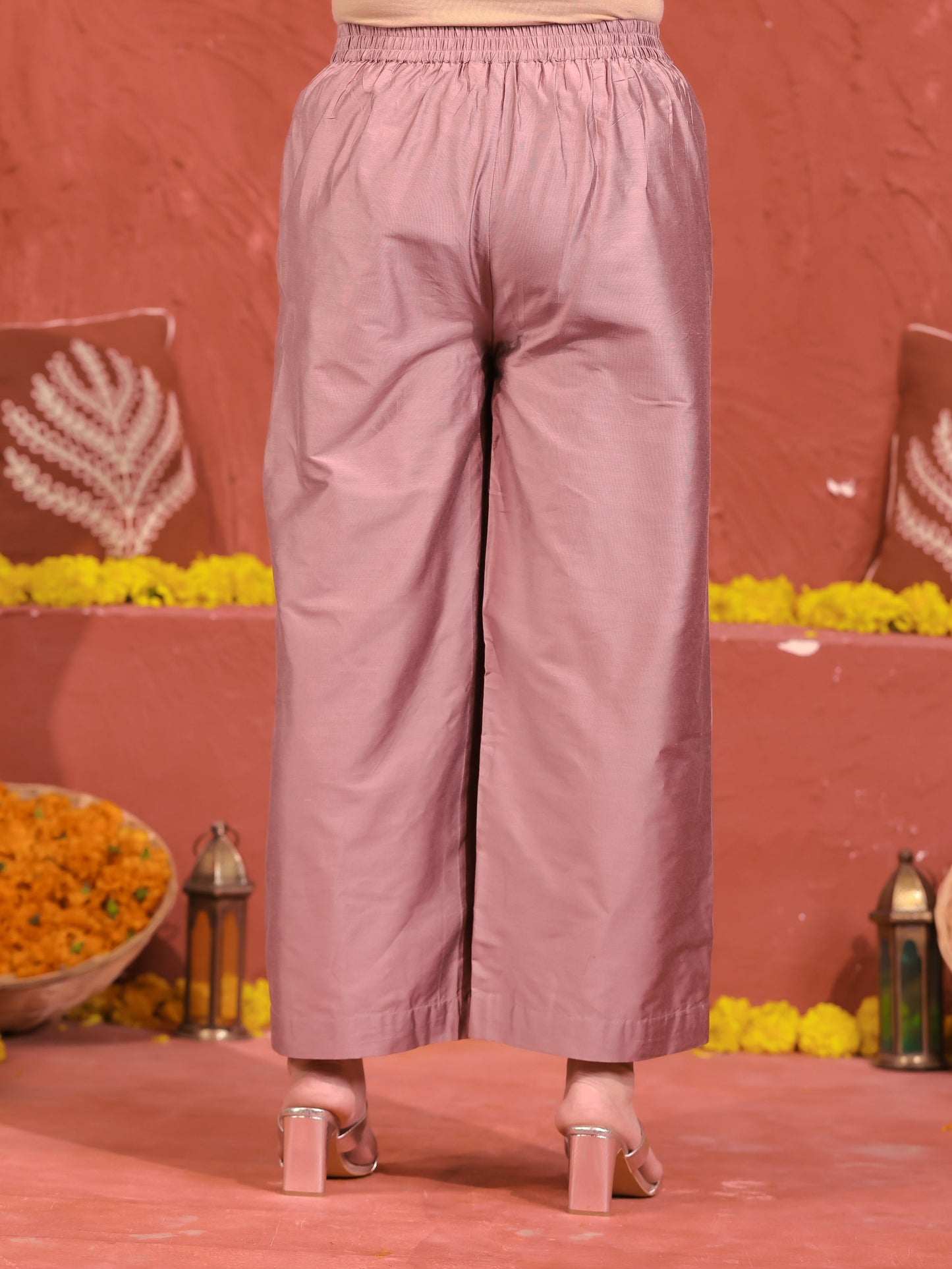 Embroidered Shimmer Placement Print Straight Mauve Kurta