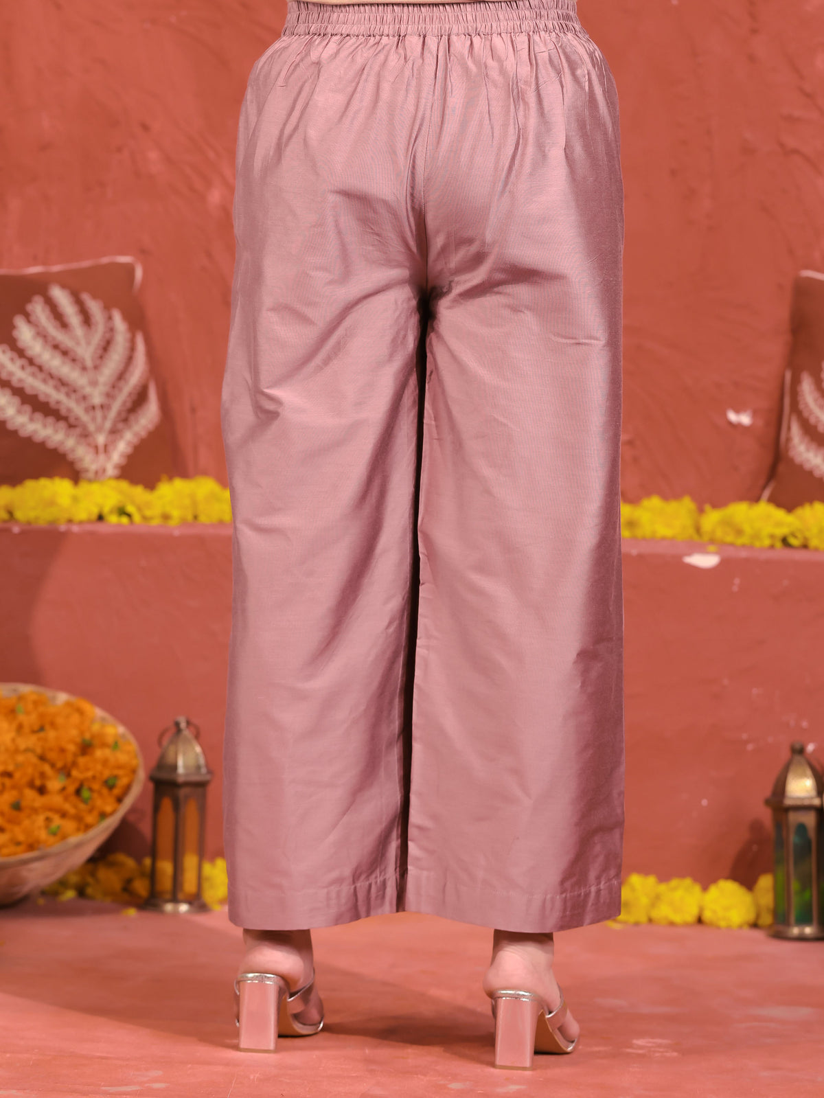 Embroidered Shimmer Placement Print Straight Mauve Kurta