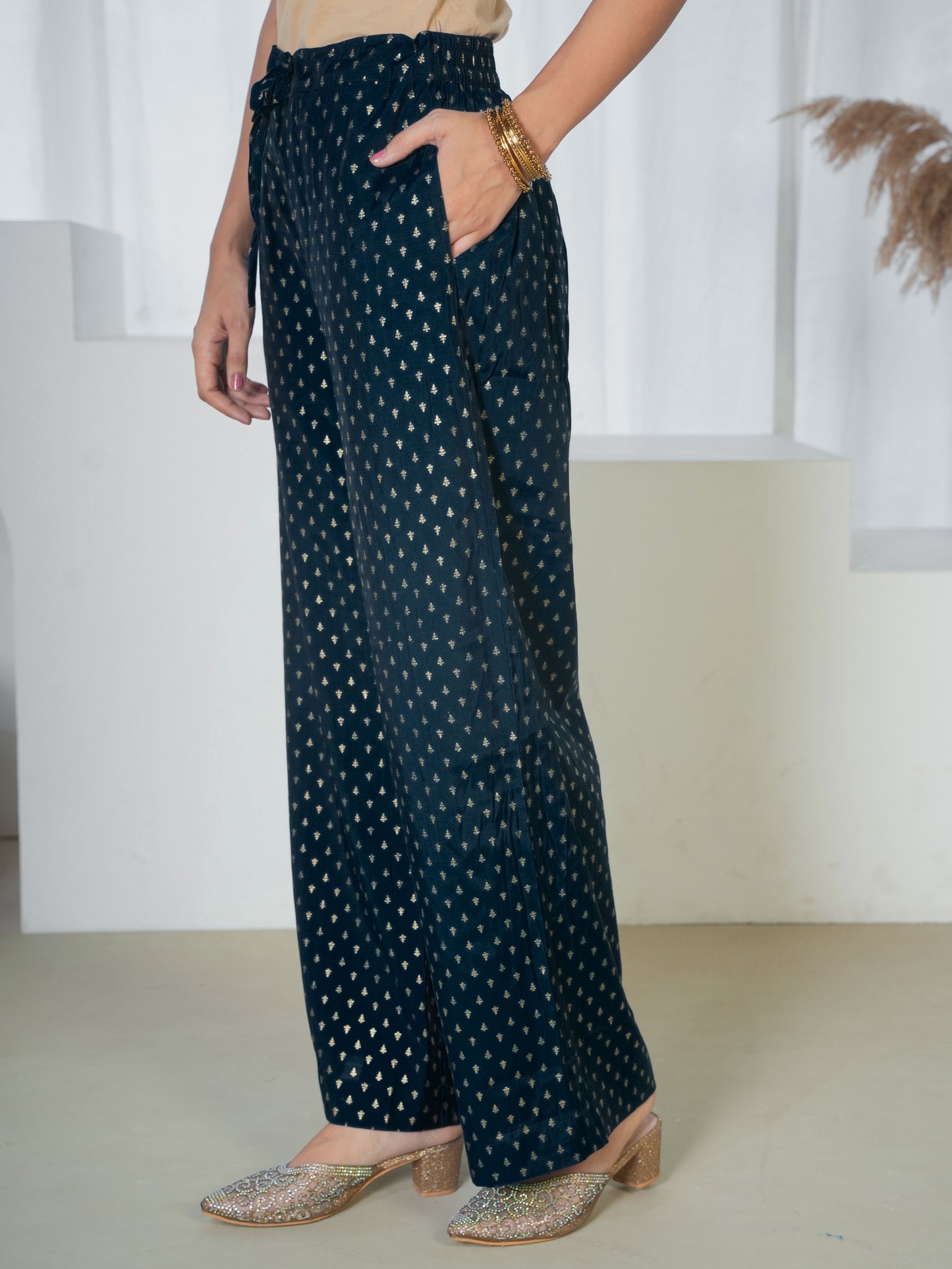 Embroidered Blended Silk Gold foil Straight Navy Blue Kurta