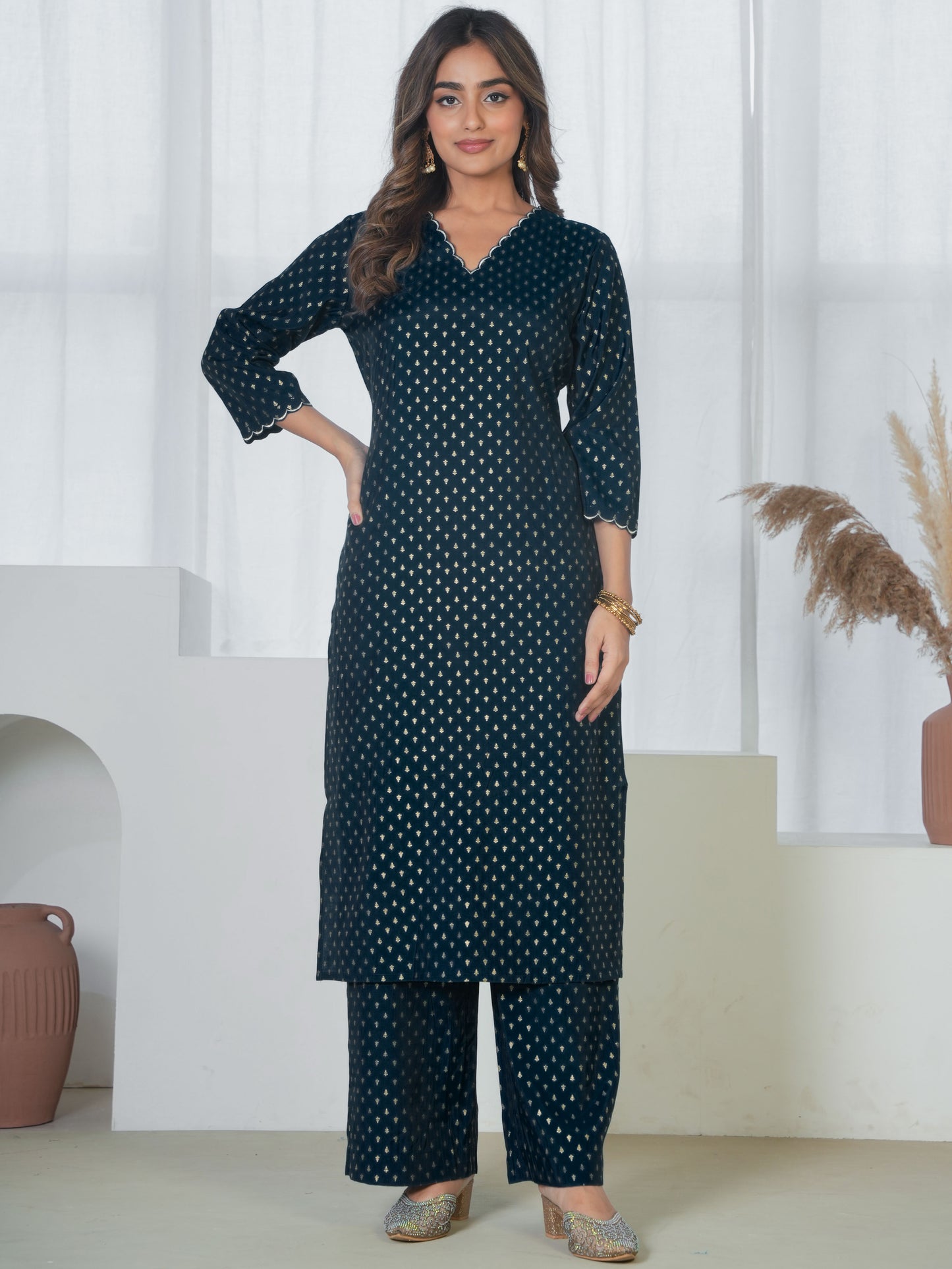 Embroidered Blended Silk Gold foil Straight Navy Blue Kurta