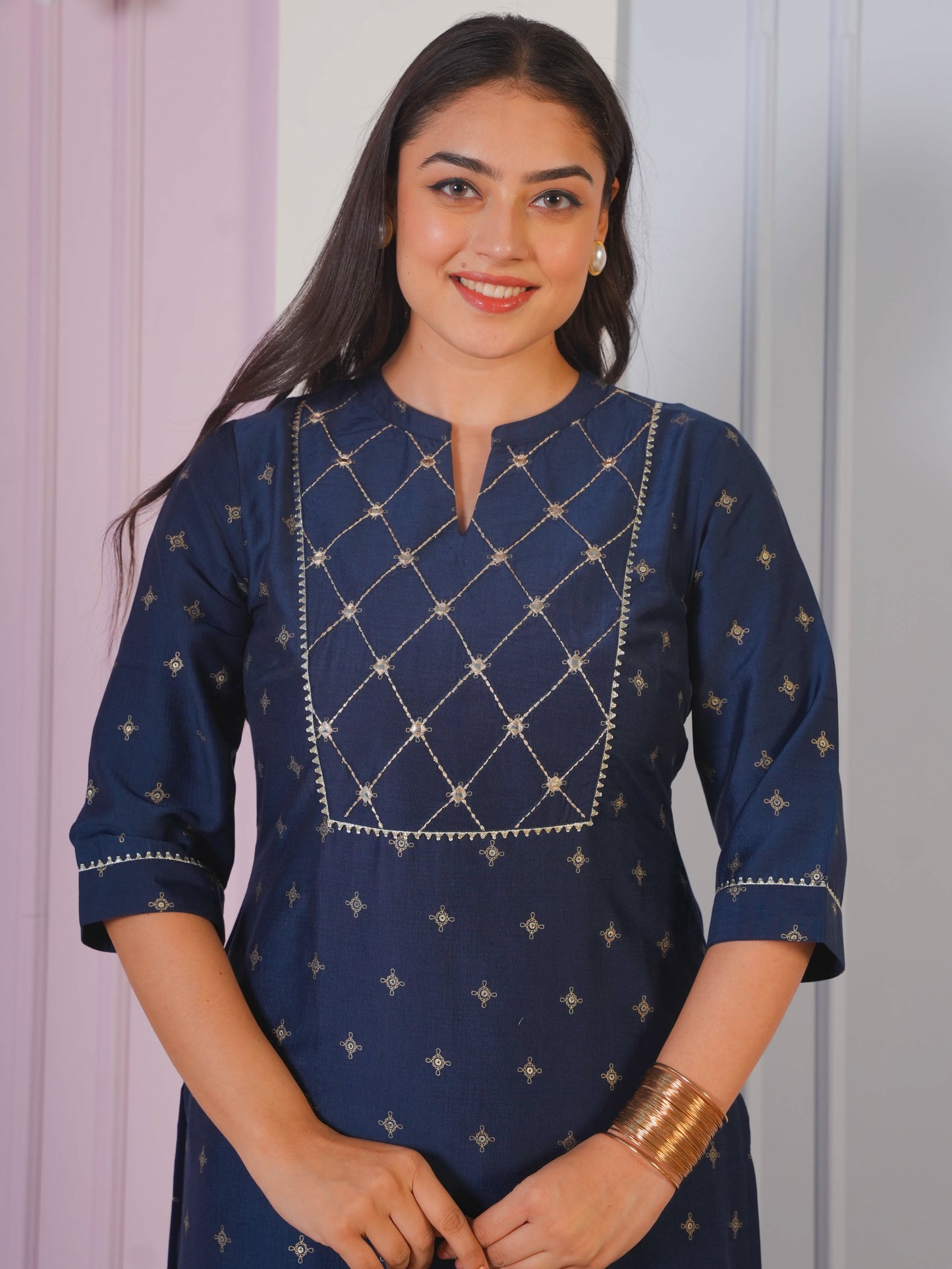 Embroidered Blended Silk Gold foil Straight Blue Kurta