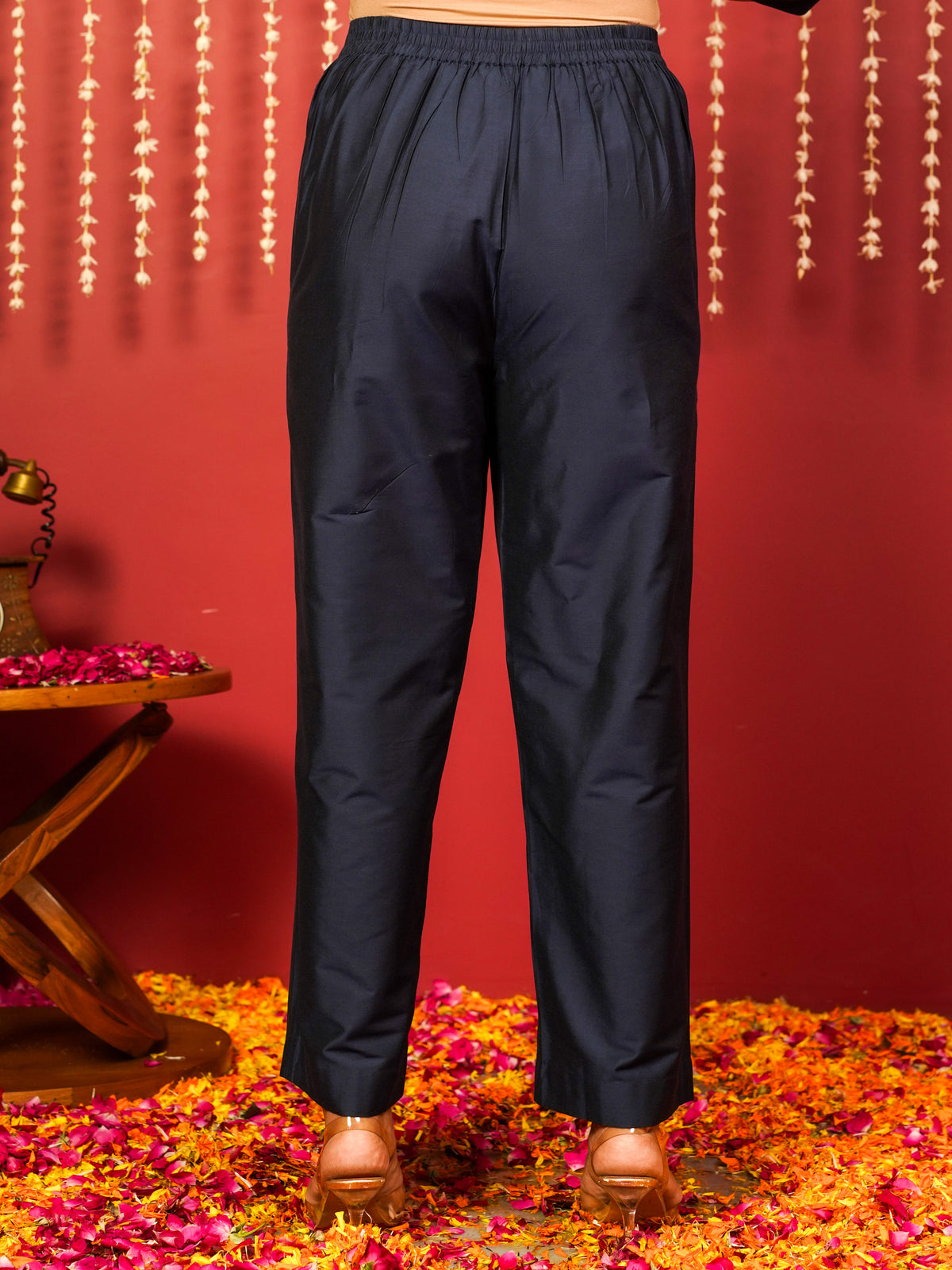 Embroidered Blended Silk Gold foil Straight Blue Kurta