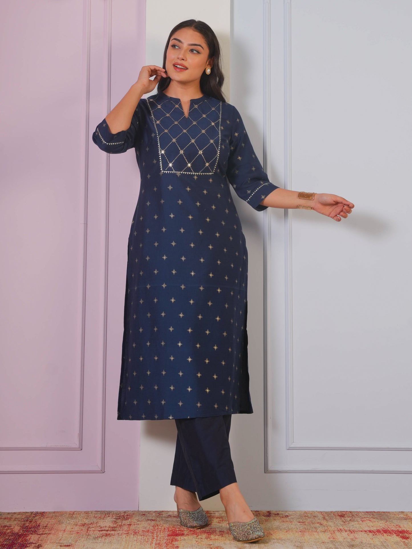 Embroidered Blended Silk Gold foil Straight Blue Kurta
