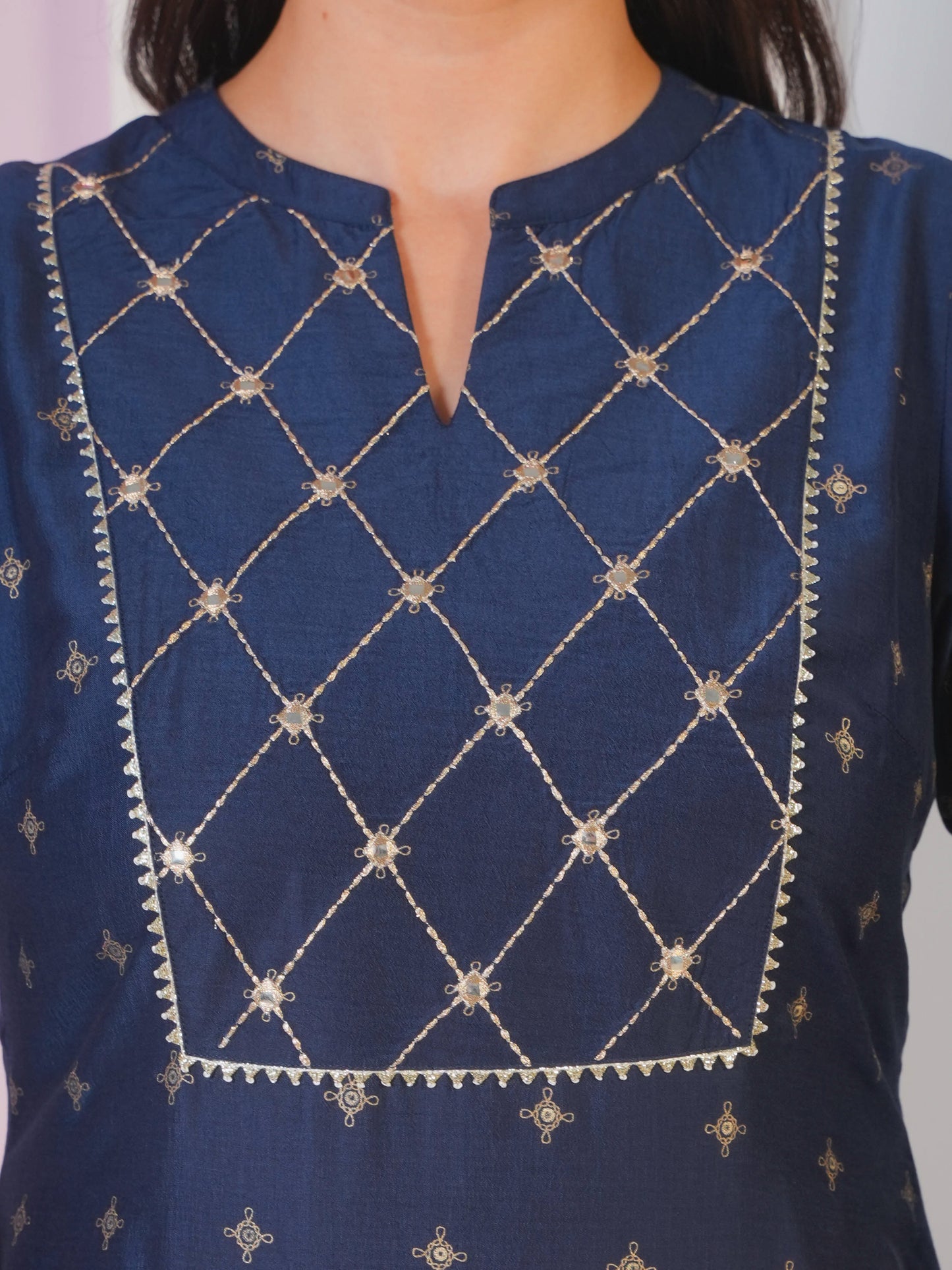 Embroidered Blended Silk Gold foil Straight Blue Kurta
