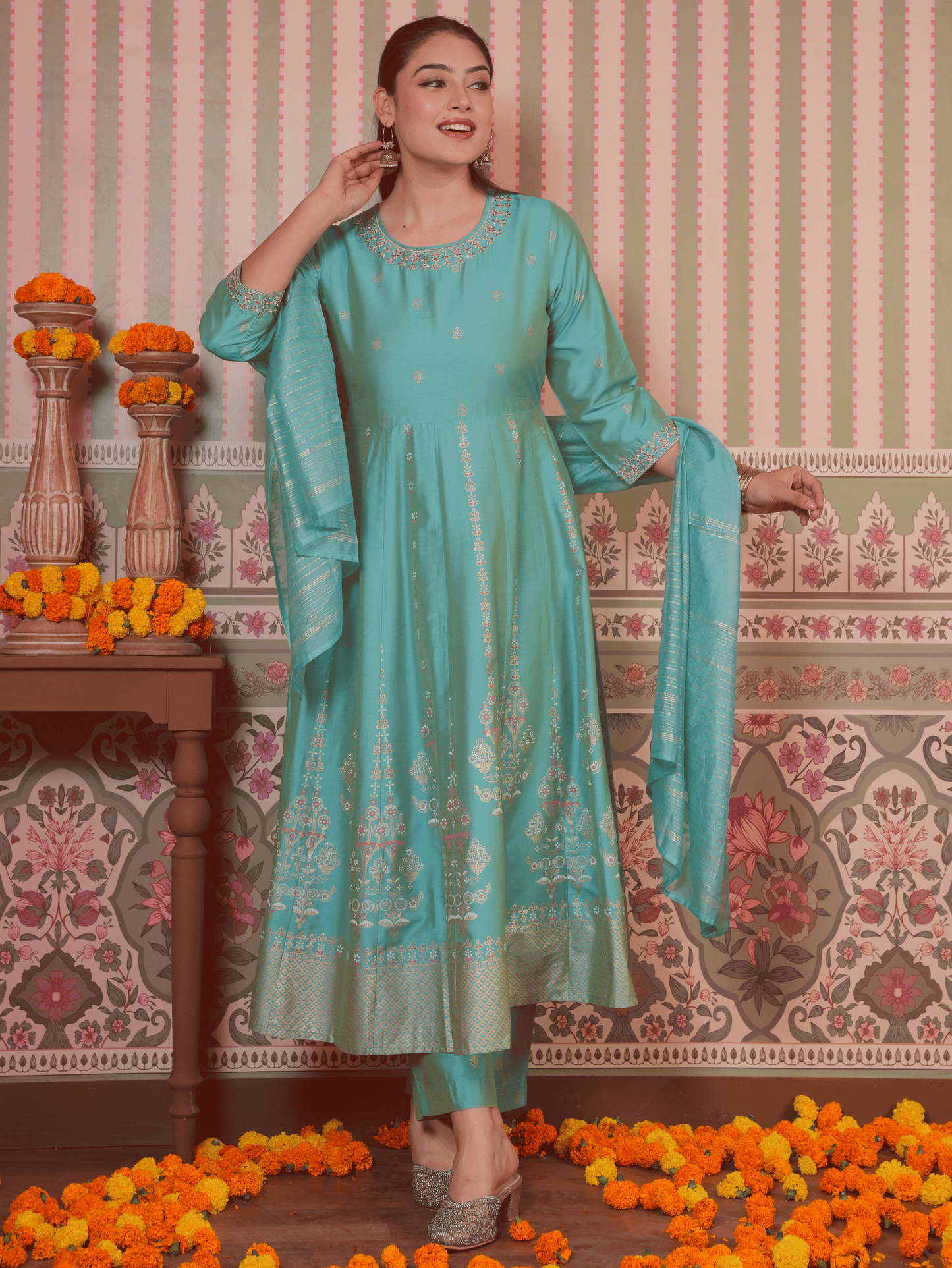 Georgette Solid Turquoise Dupatta
