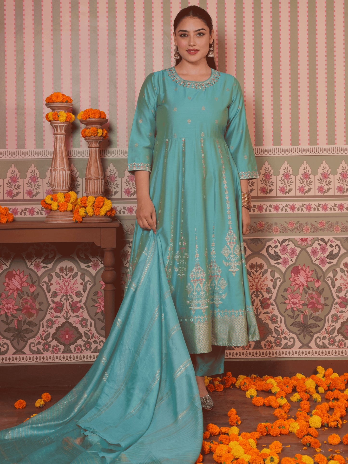 Georgette Solid Turquoise Dupatta