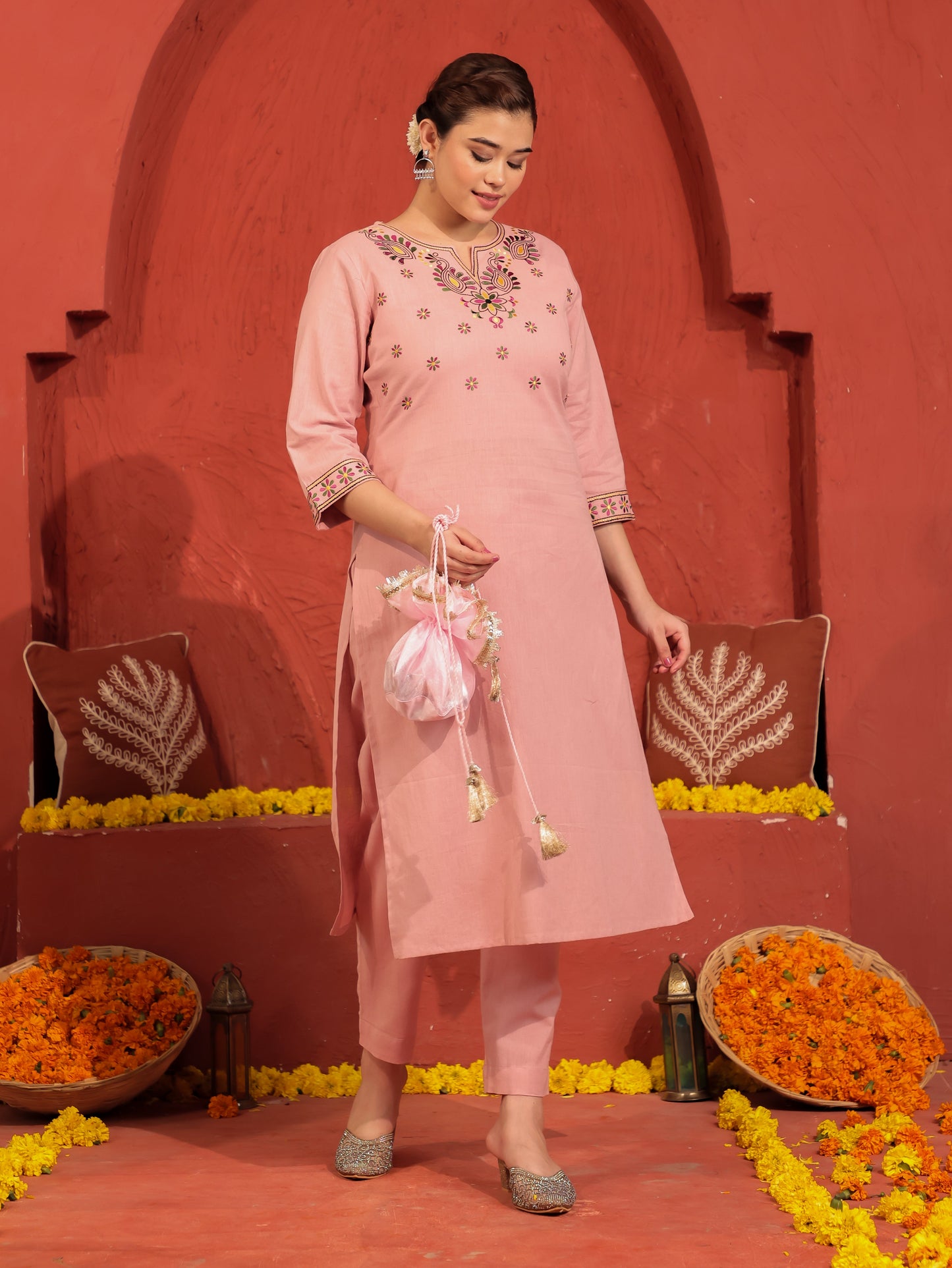 Embroidered Linen Cotton Solid Straight Pink Kurta