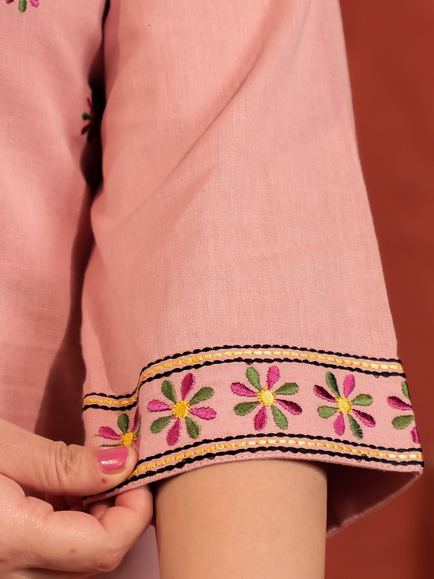Embroidered Linen Cotton Solid Straight Pink Kurta