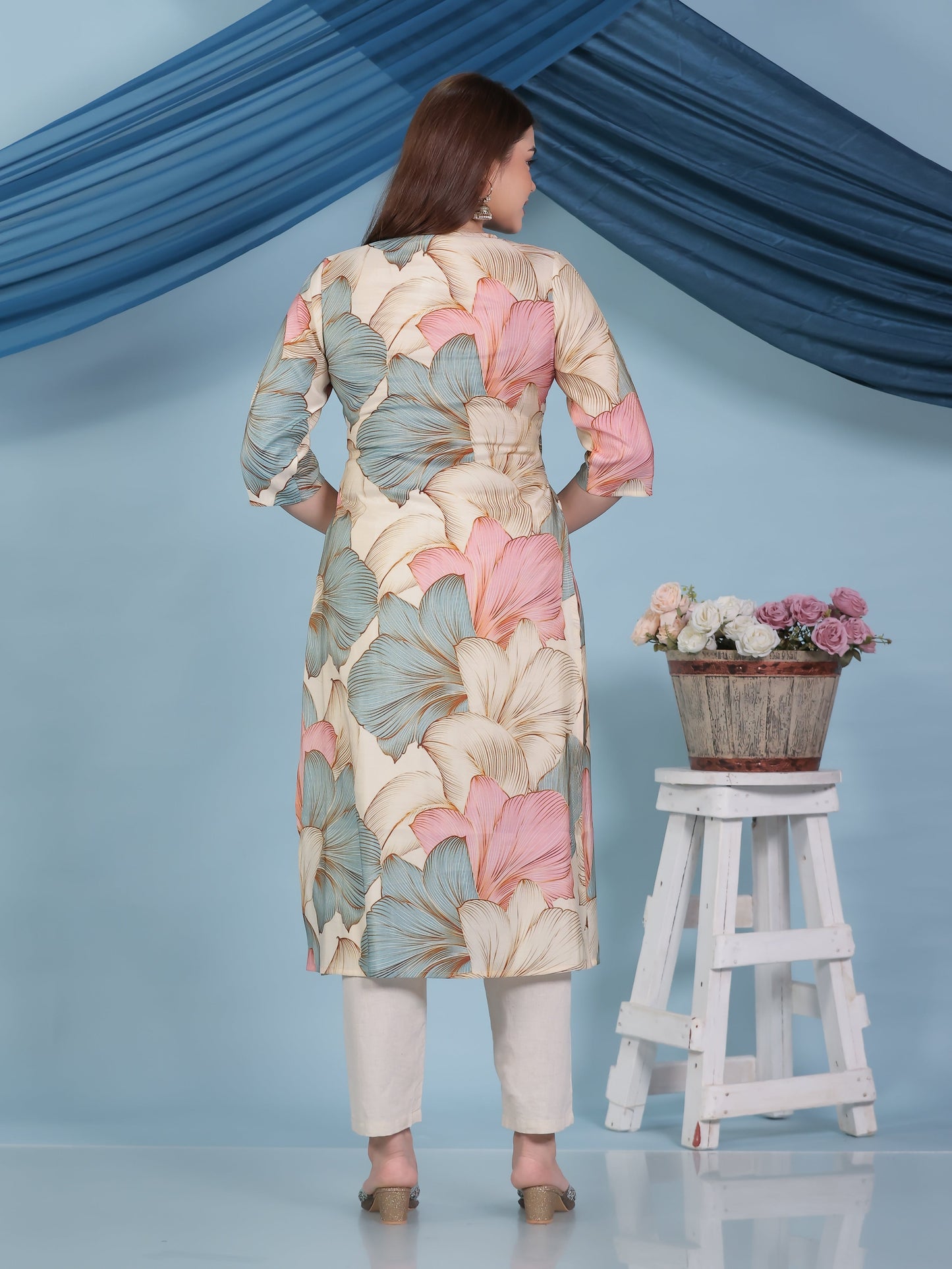 Muslin Floral Straight Beige Kurta