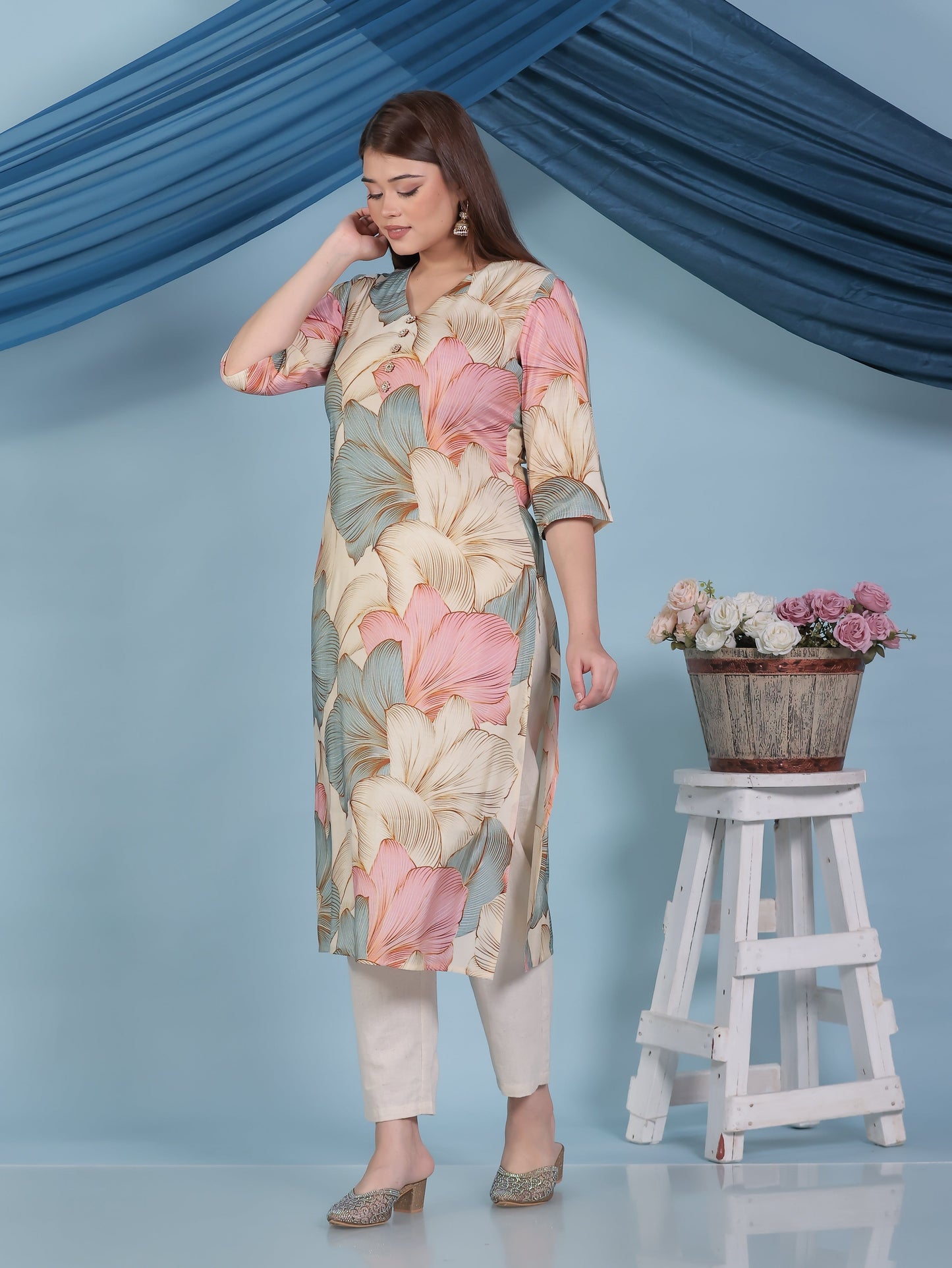 Muslin Floral Straight Beige Kurta