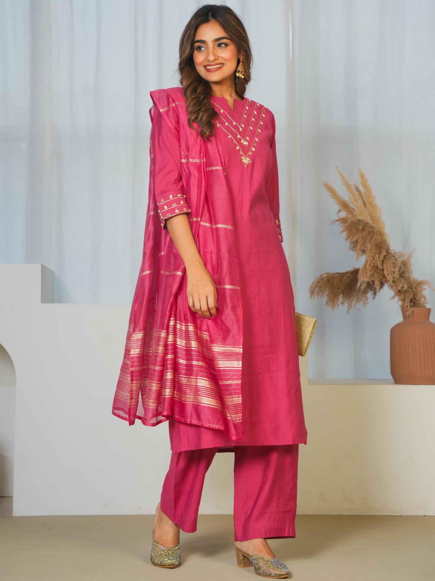 Self Design Georgette Solid Wine Dupatta