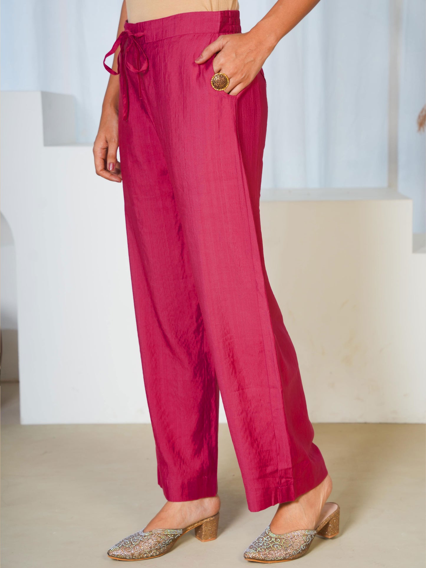 Vertigan Solid Straight Wine Kurta