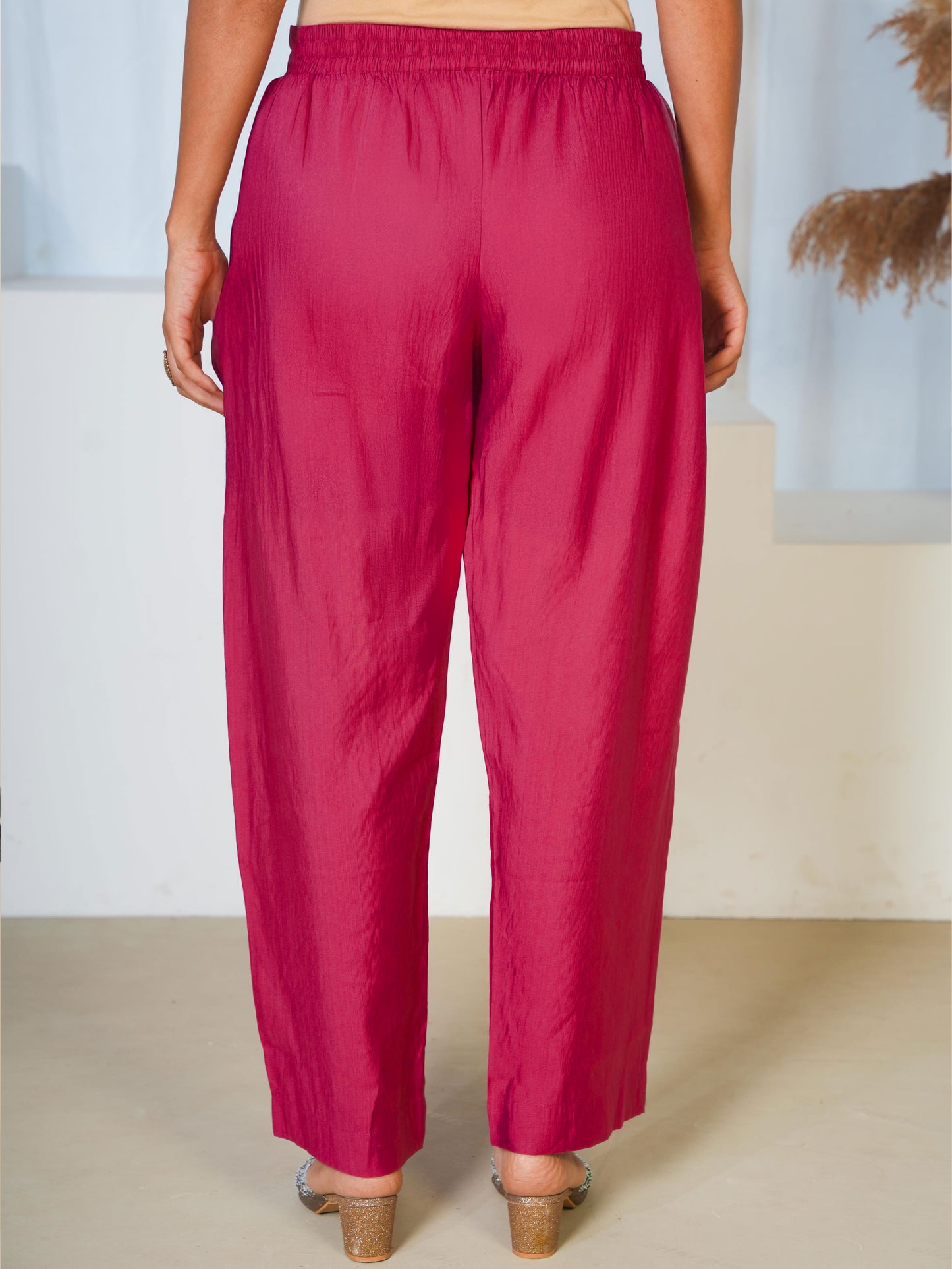Vertigan Solid Straight Wine Kurta