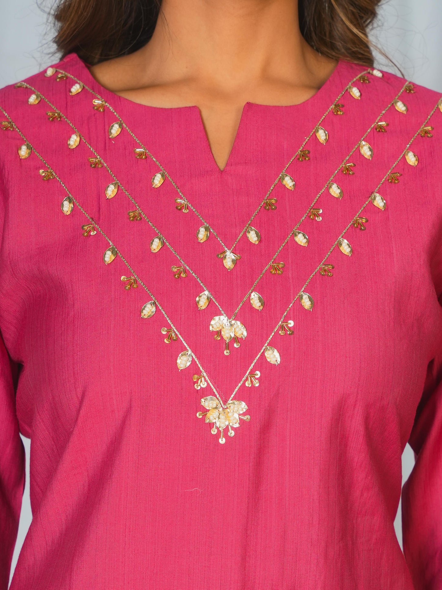 Vertigan Solid Straight Wine Kurta