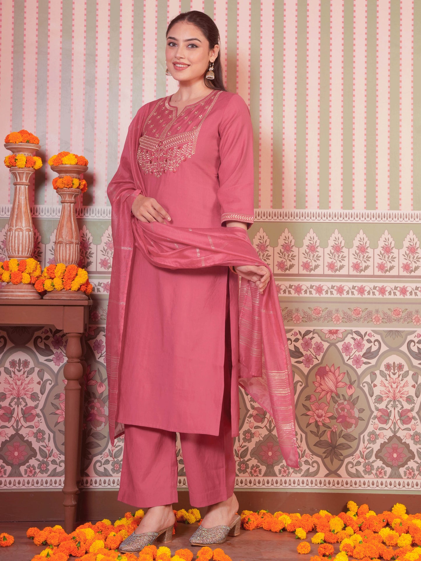 Embroidered Blended Silk Solid Straight Pink Kurta