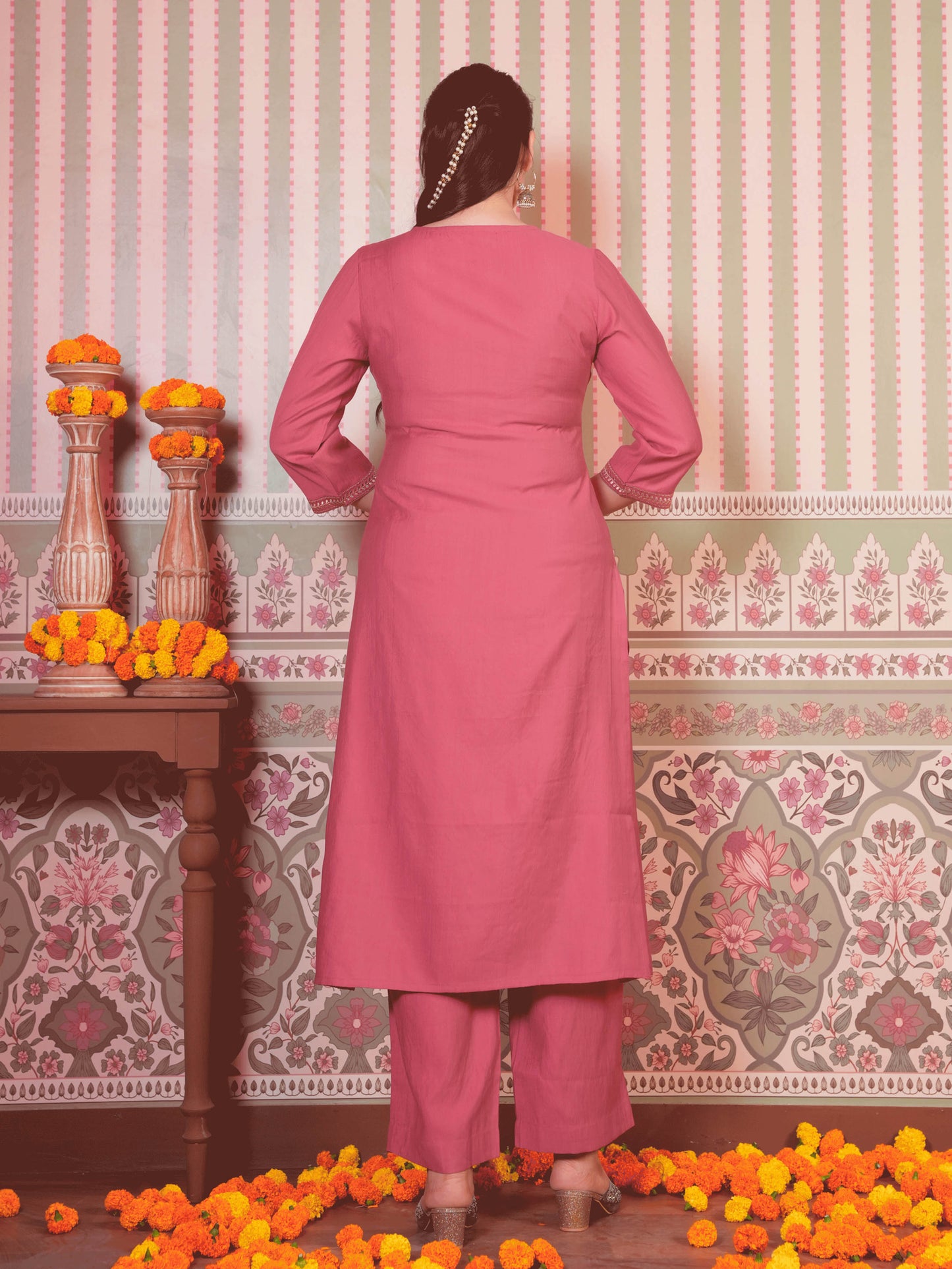 Embroidered Blended Silk Solid Straight Pink Kurta