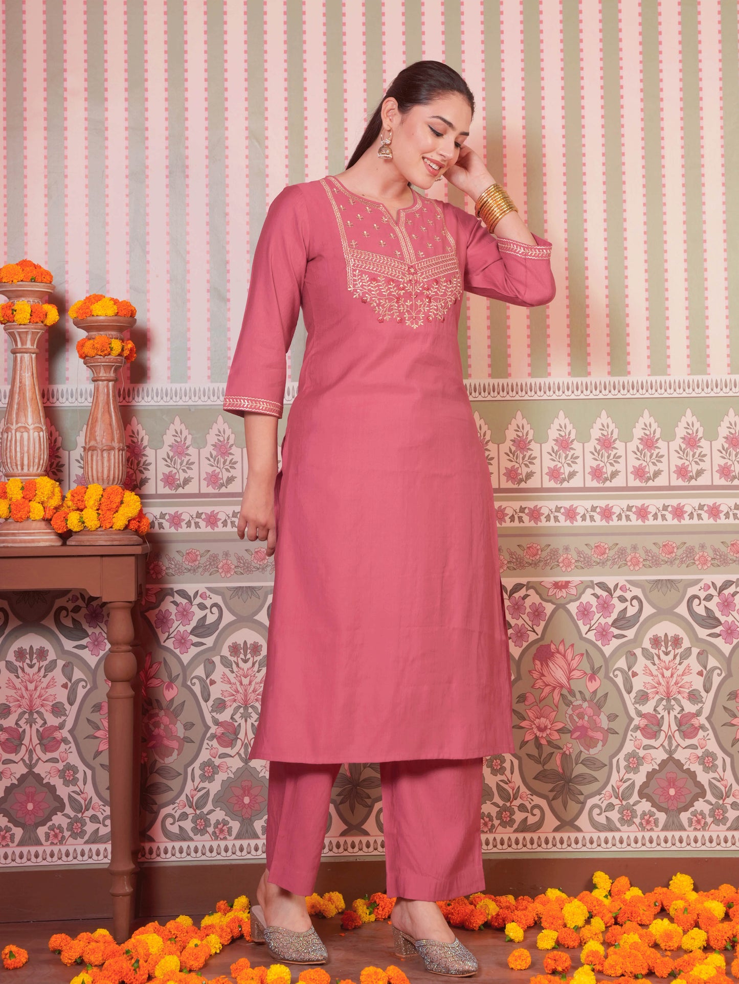 Embroidered Blended Silk Solid Straight Pink Kurta