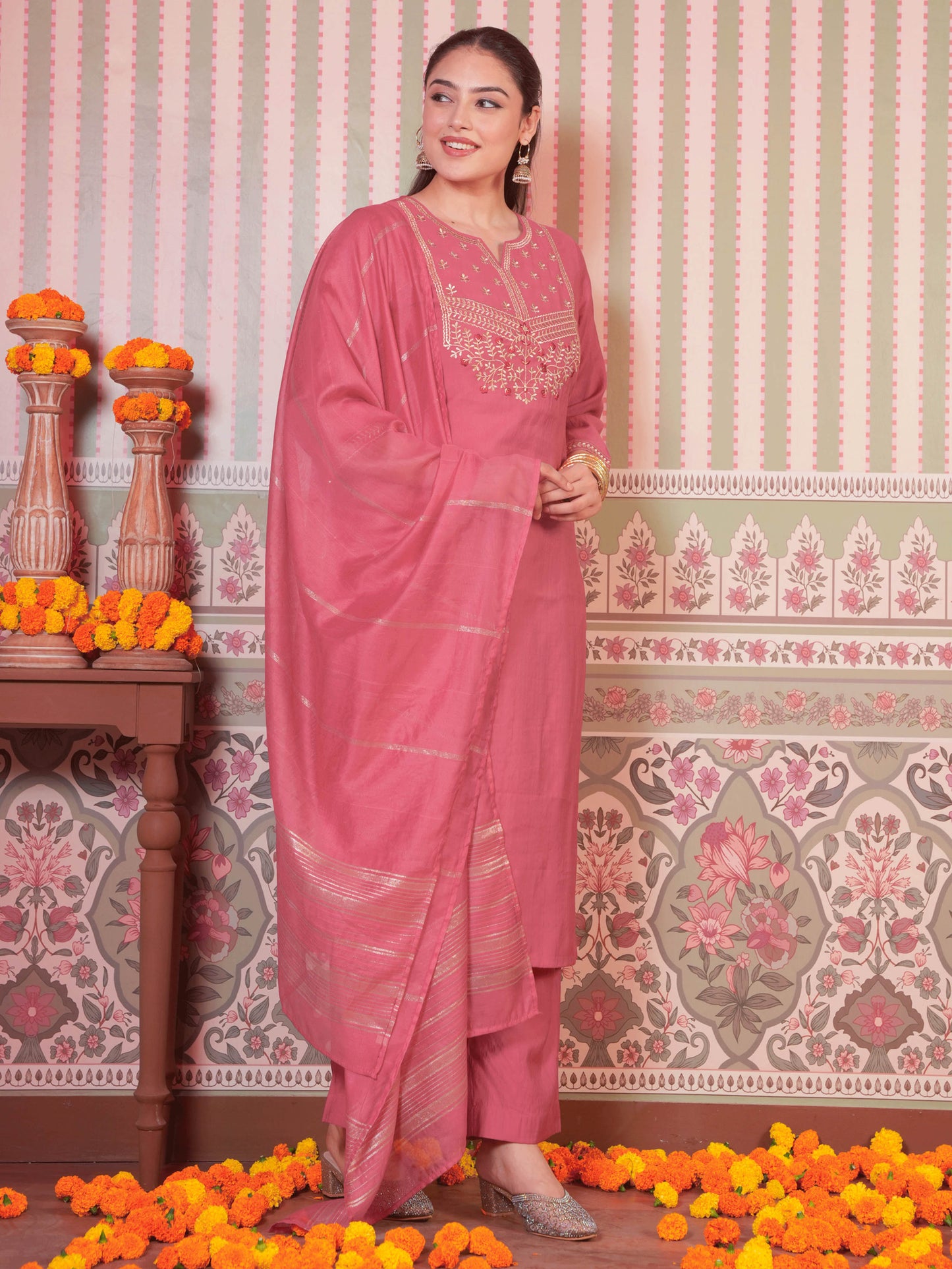 Embroidered Blended Silk Solid Straight Pink Kurta