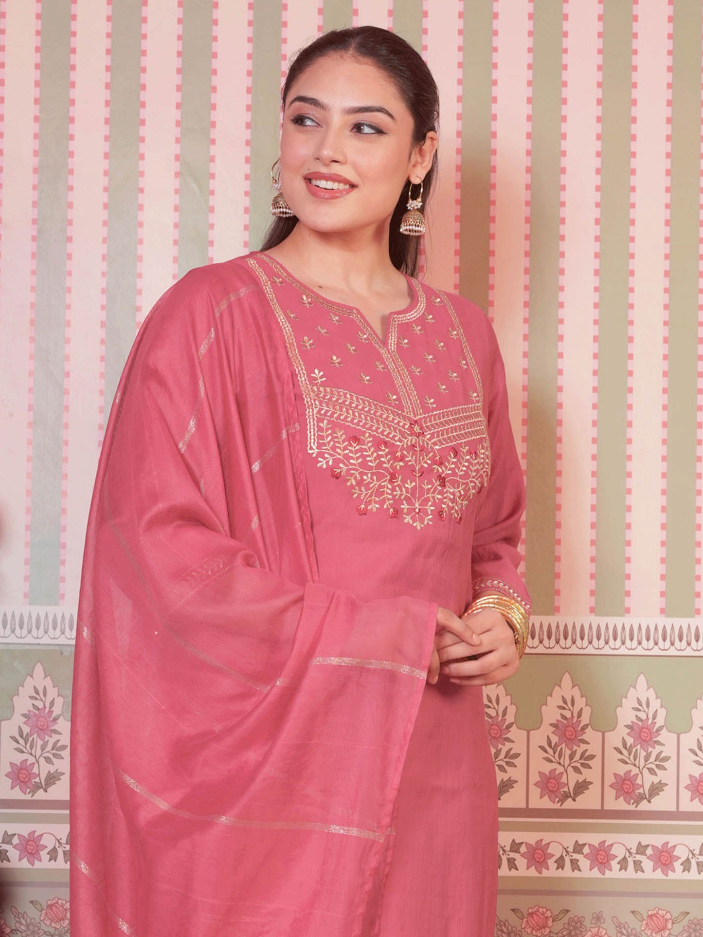 Embroidered Blended Silk Solid Straight Pink Kurta
