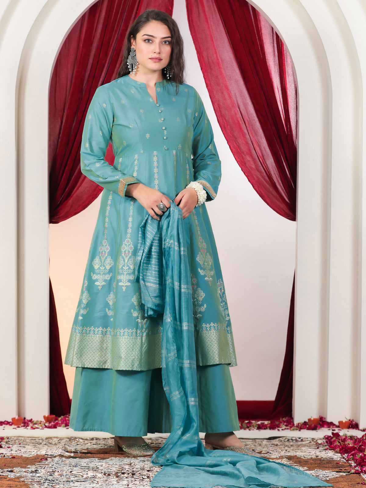 Georgette Solid Turquoise Dupatta