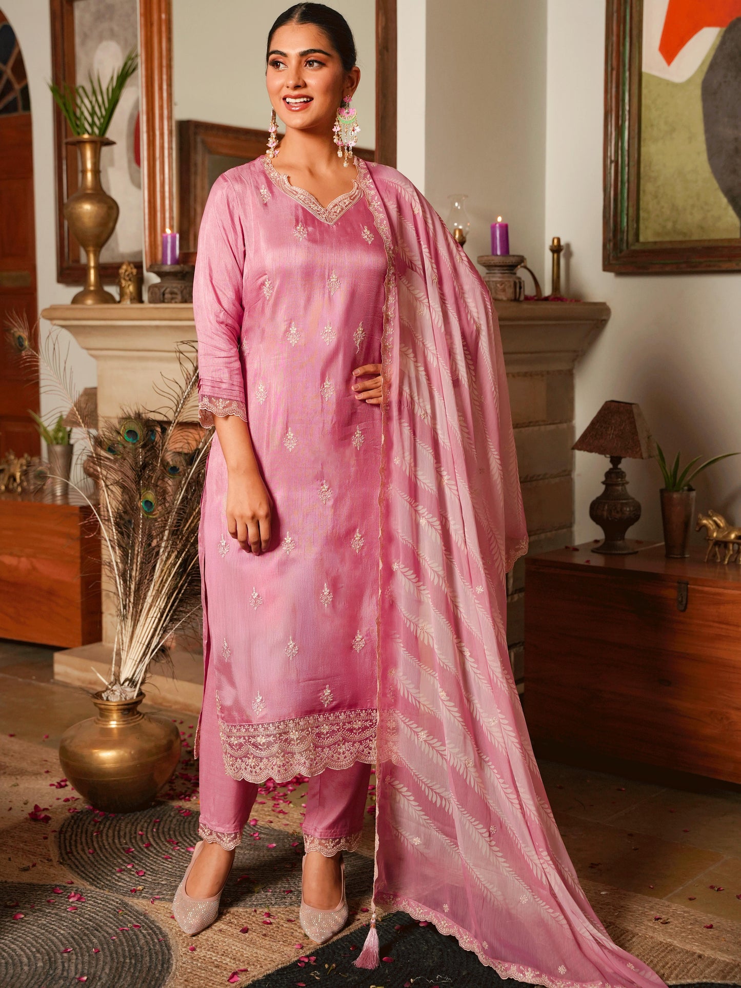Embroidered Blended Silk Dusty Pink Straight Kurta