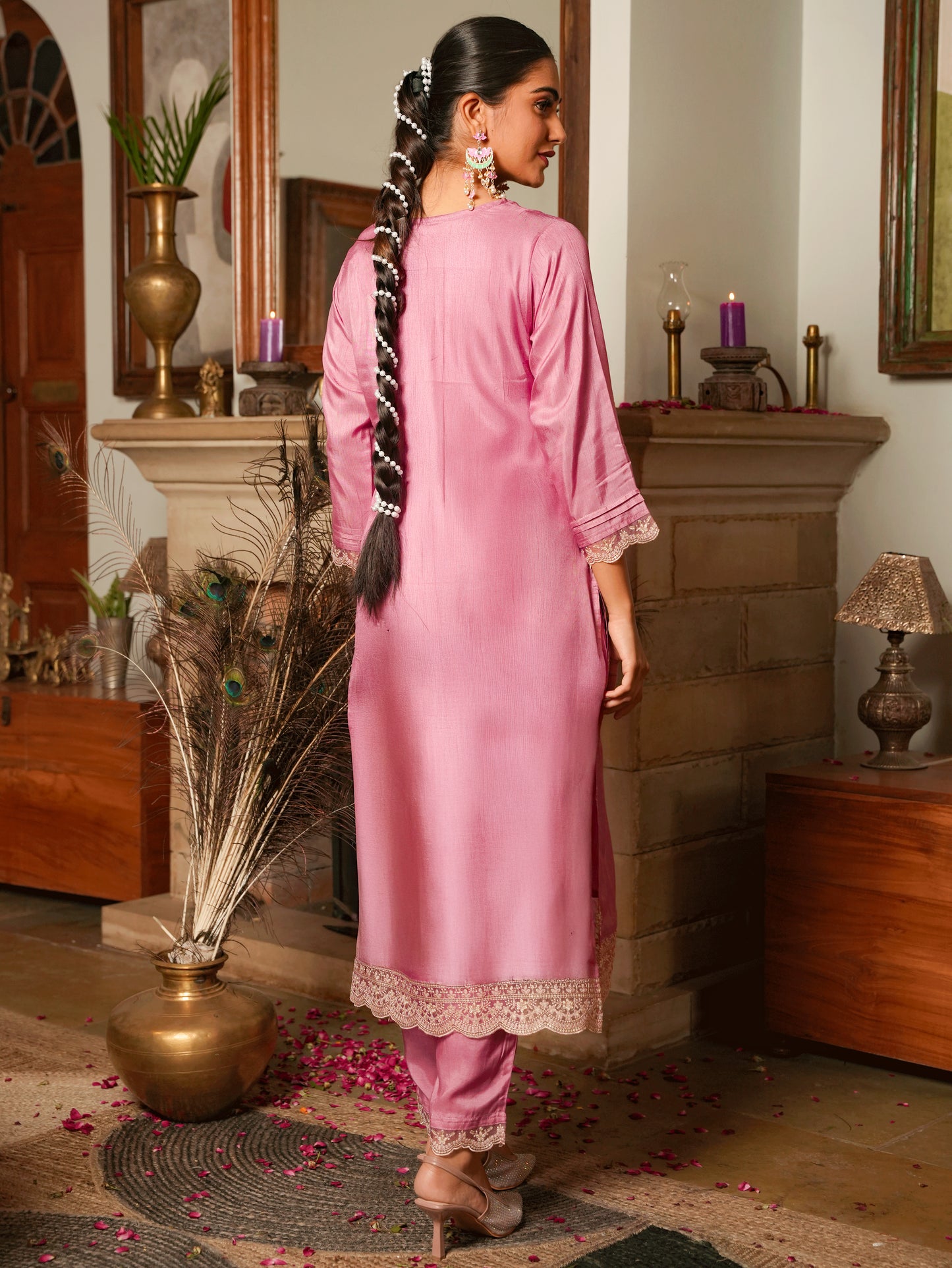 Embroidered Blended Silk Dusty Pink Straight Kurta