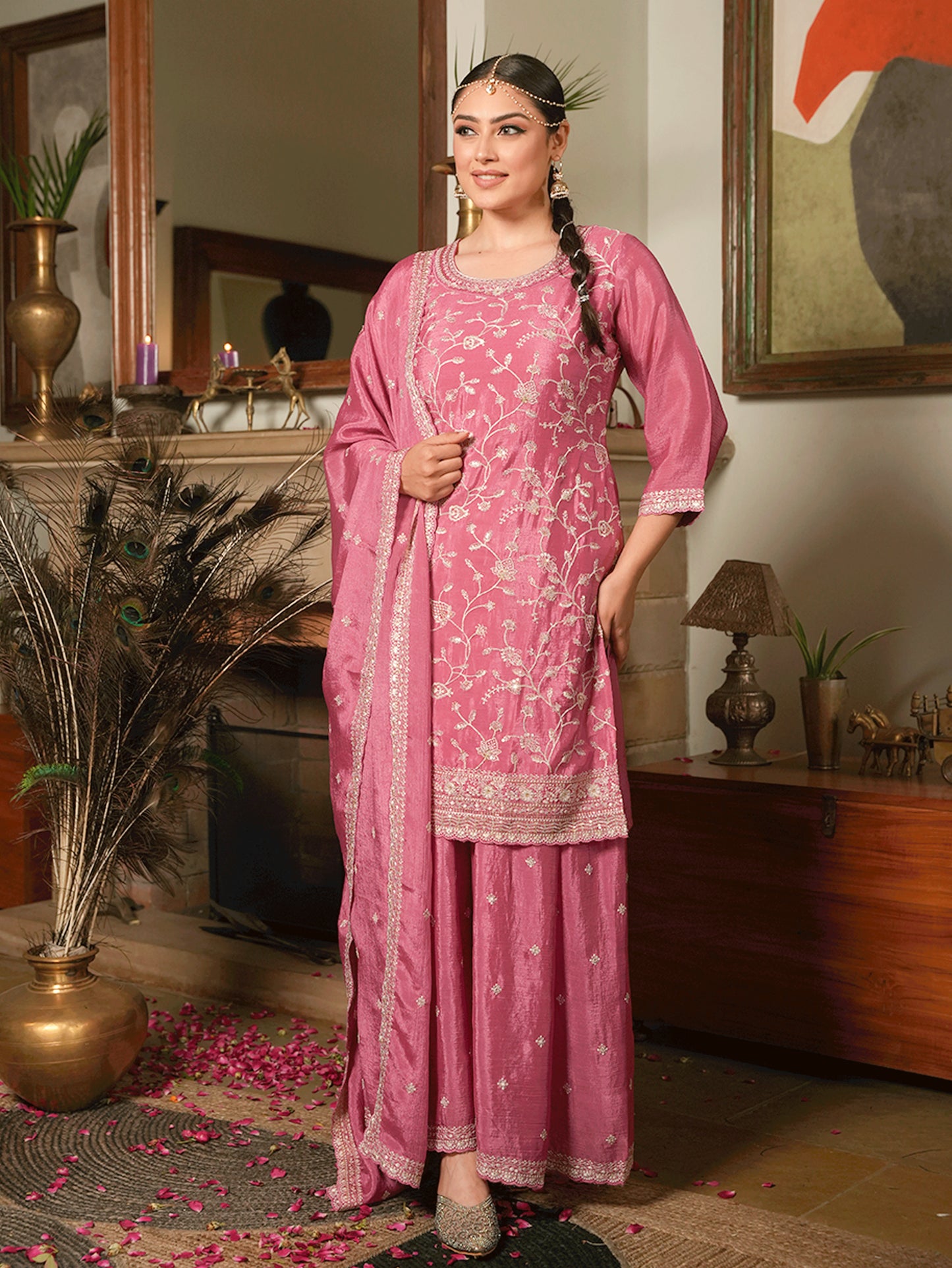 Embroidered Chiffon Dusty Pink Straight Kurta