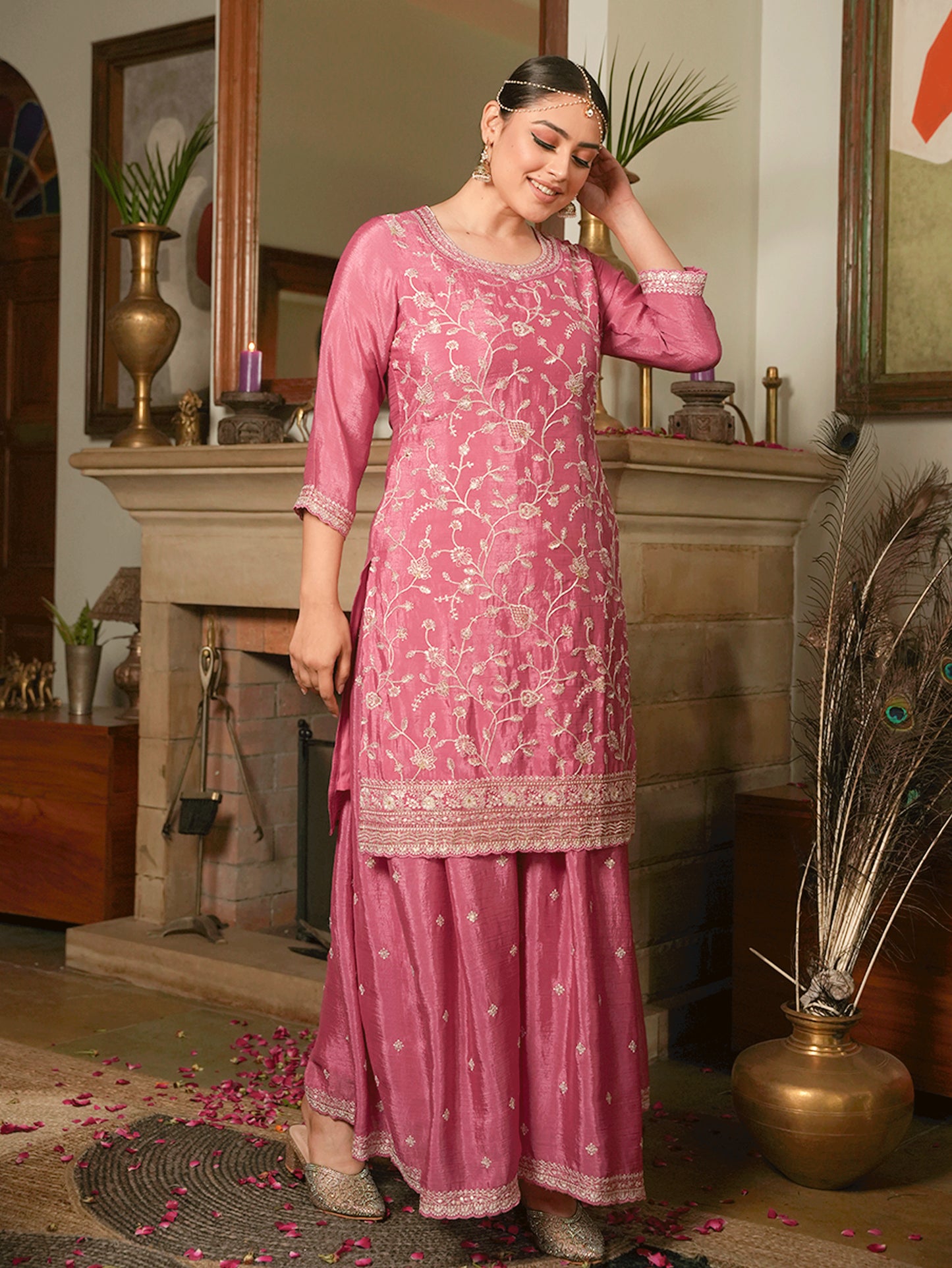 Embroidered Chiffon Dusty Pink Straight Kurta