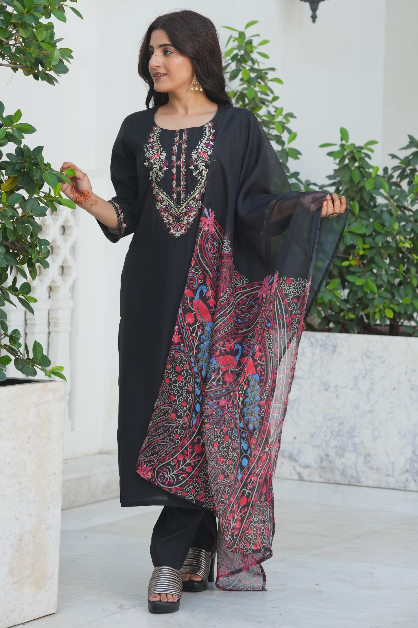 Embroidered Blended Silk Solid Black Straight Kurta