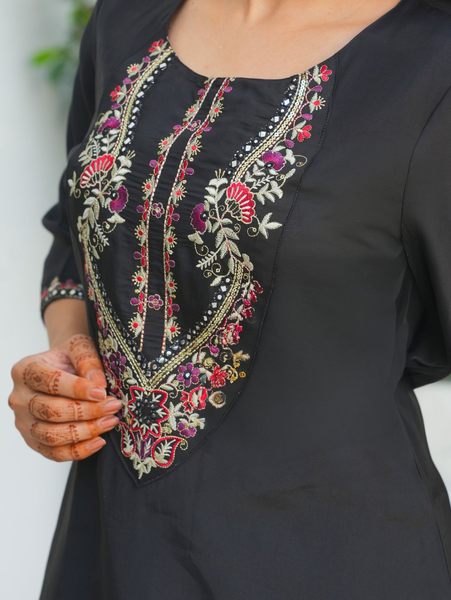 Embroidered Blended Silk Solid Black Straight Kurta