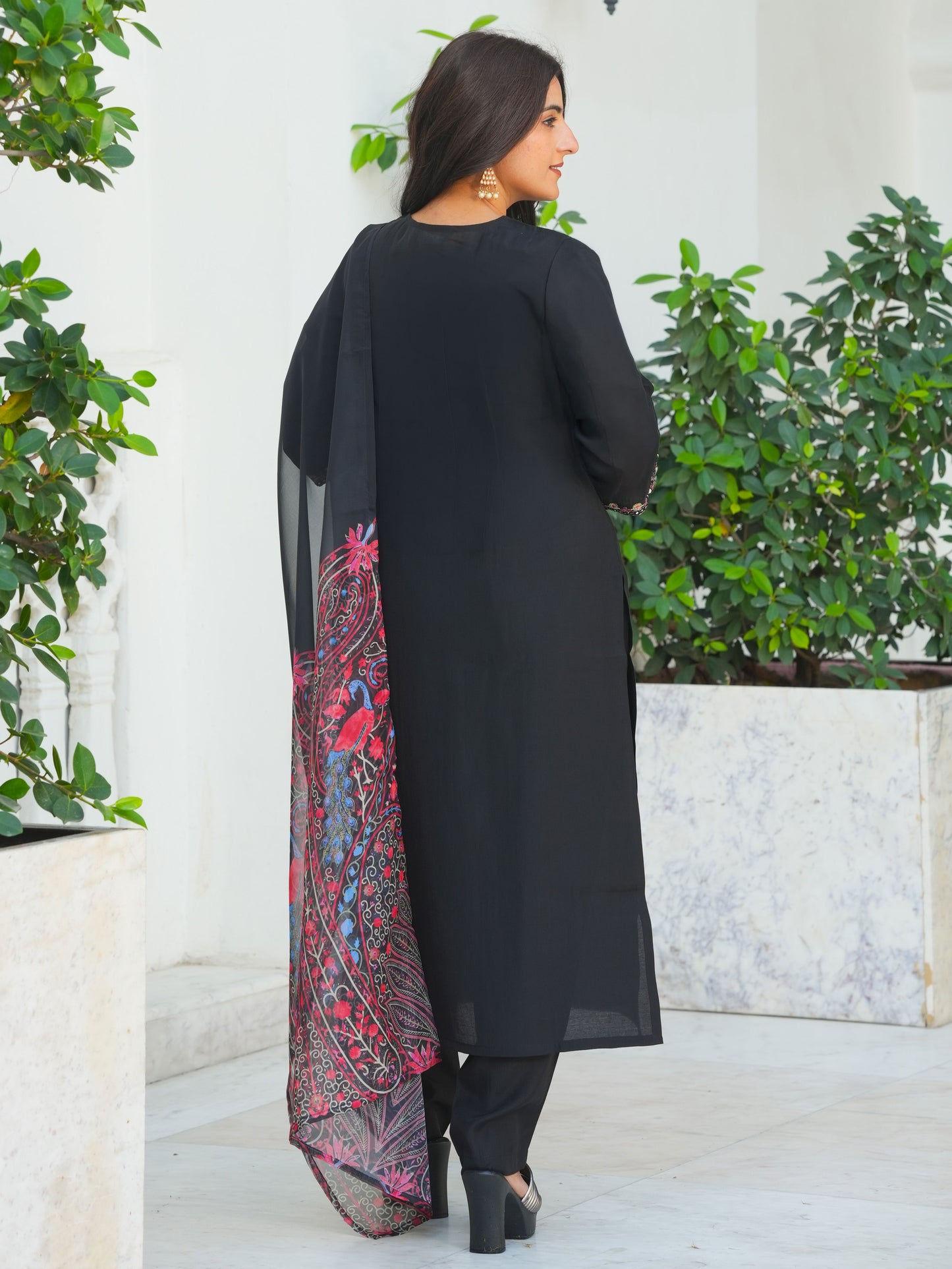Embroidered Blended Silk Solid Black Straight Kurta