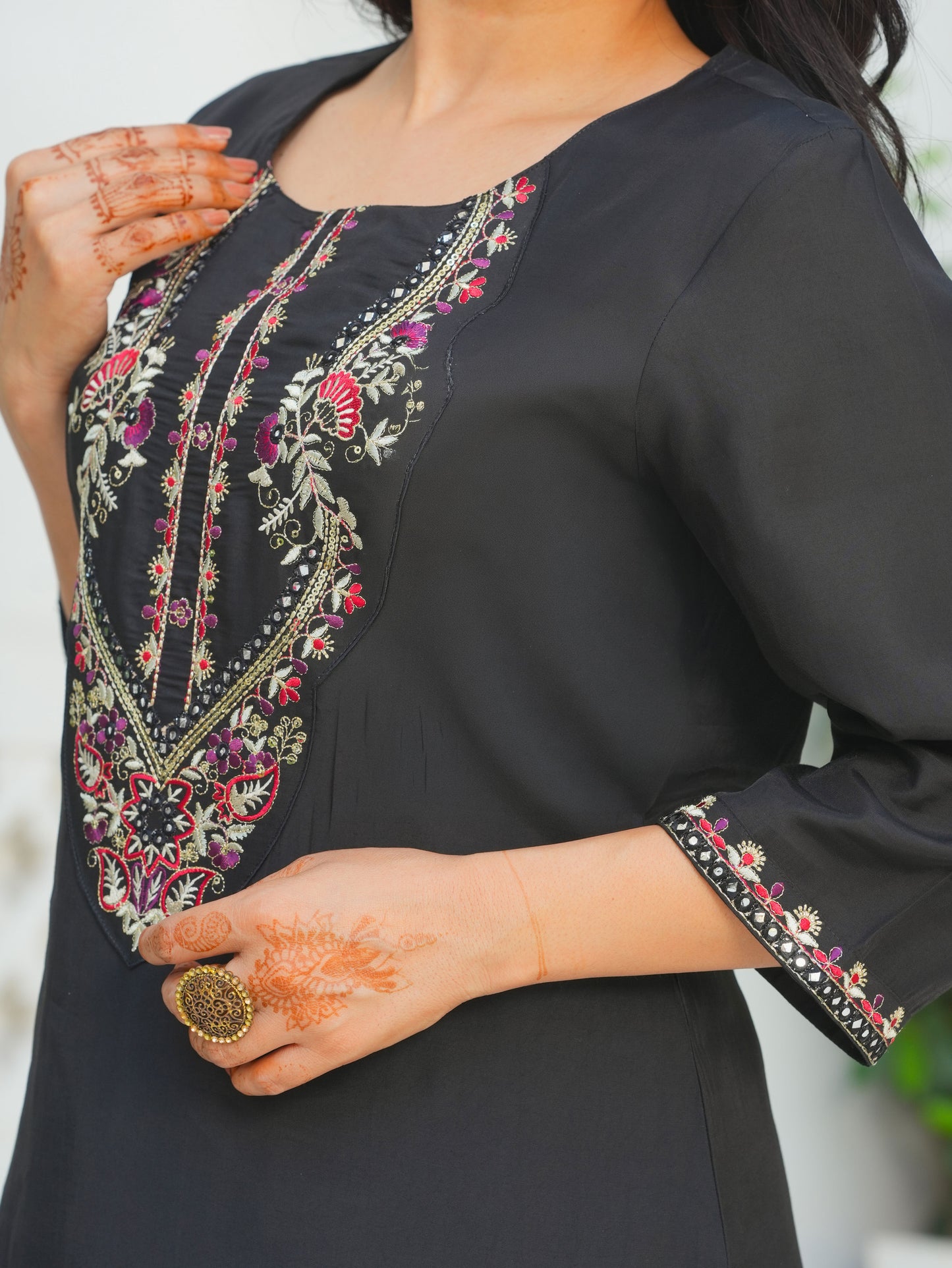 Embroidered Blended Silk Solid Black Straight Kurta