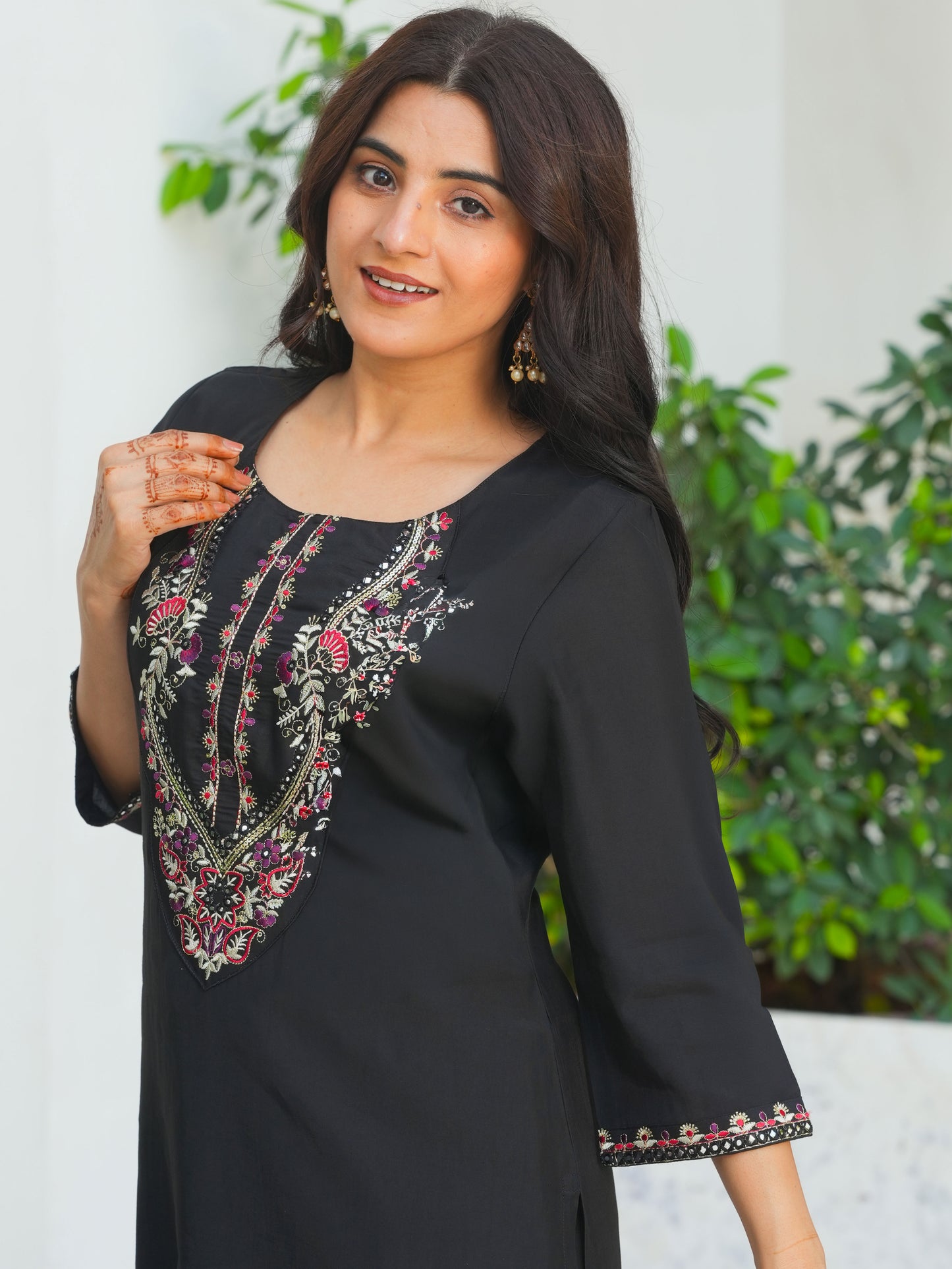 Embroidered Blended Silk Solid Black Straight Kurta