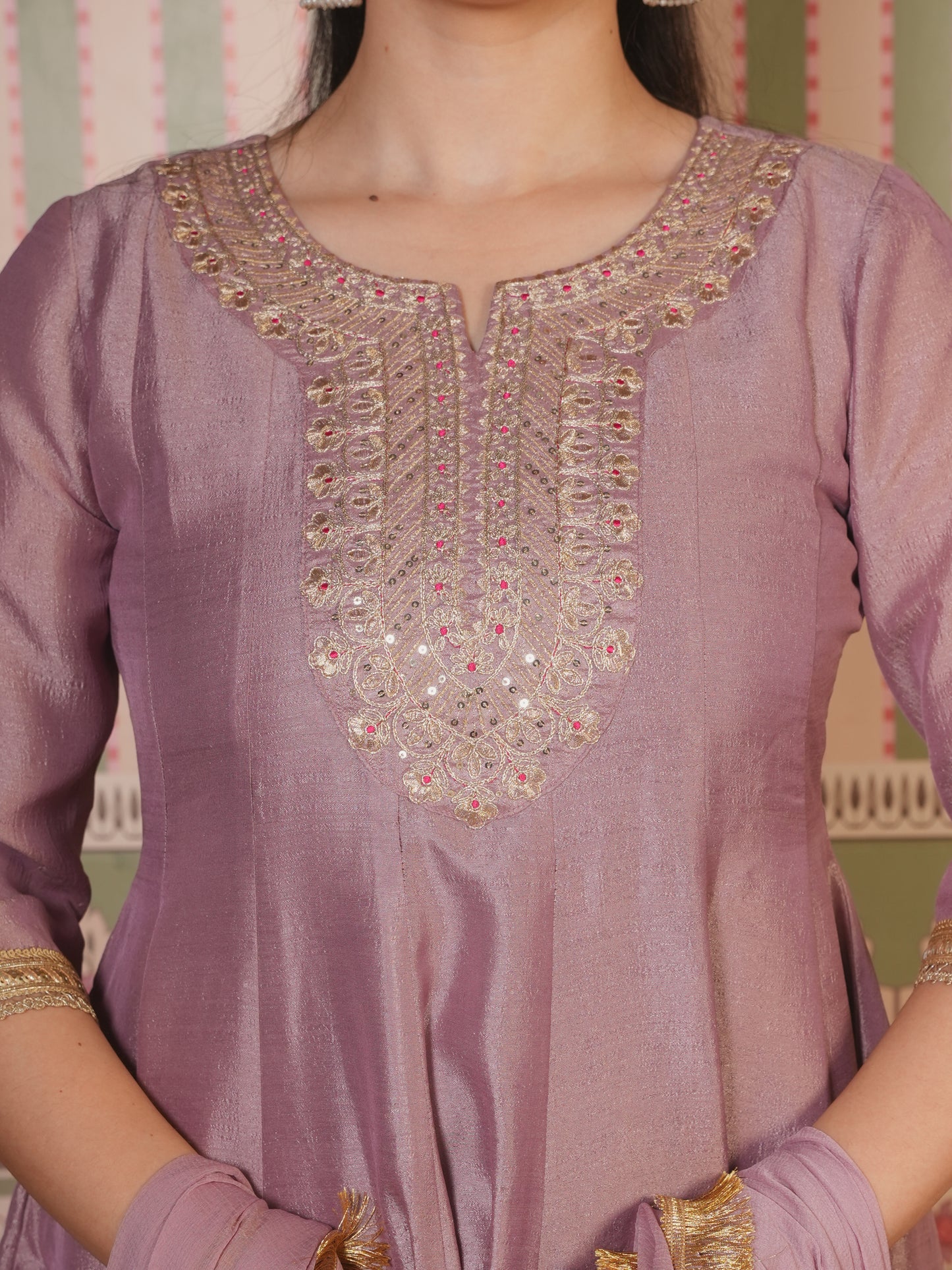 Embroidered Silk Blend Solid Onion Pink Kurta