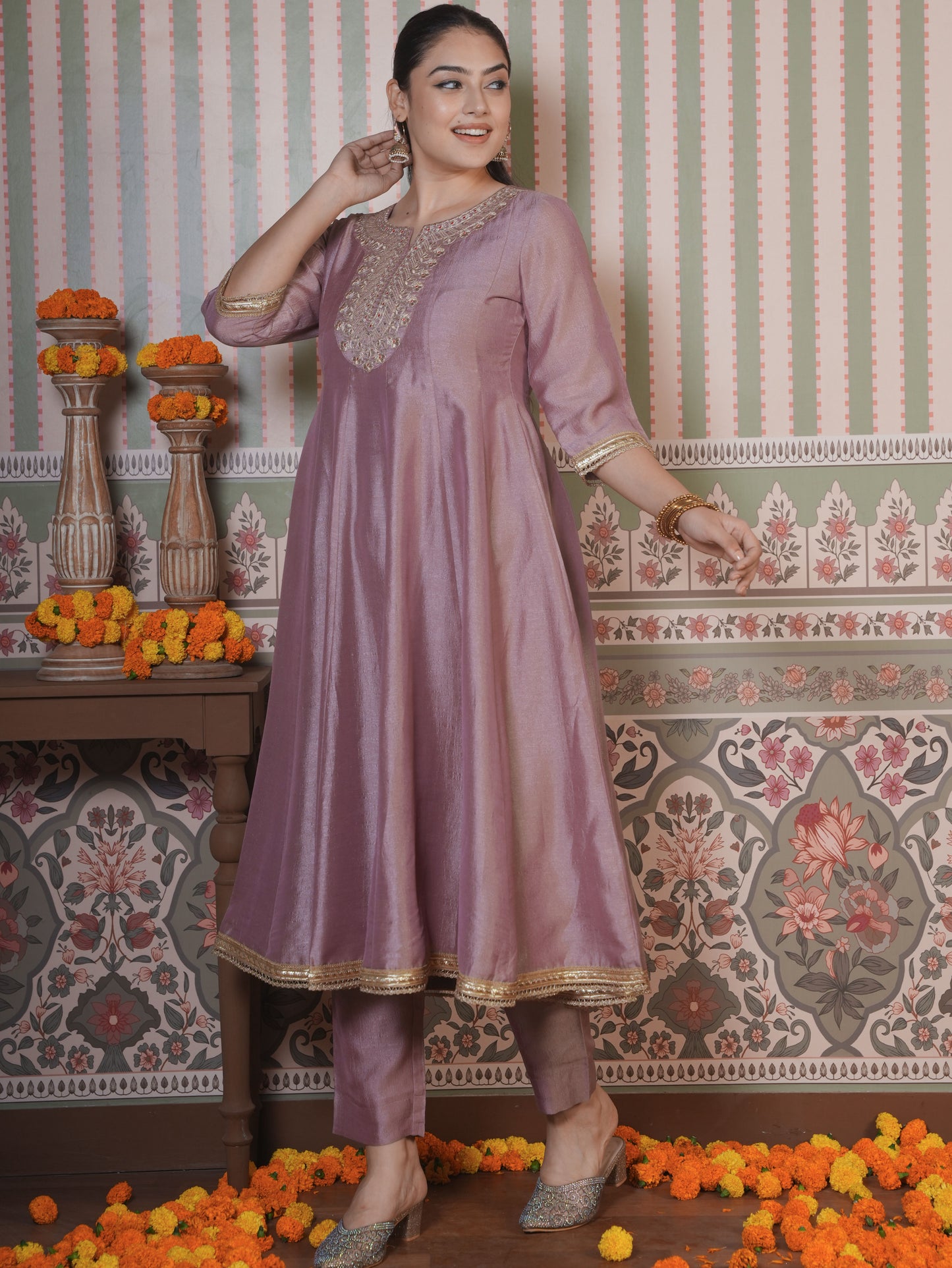 Embroidered Blended Silk Solid Anarkali Onion Pink Kurta