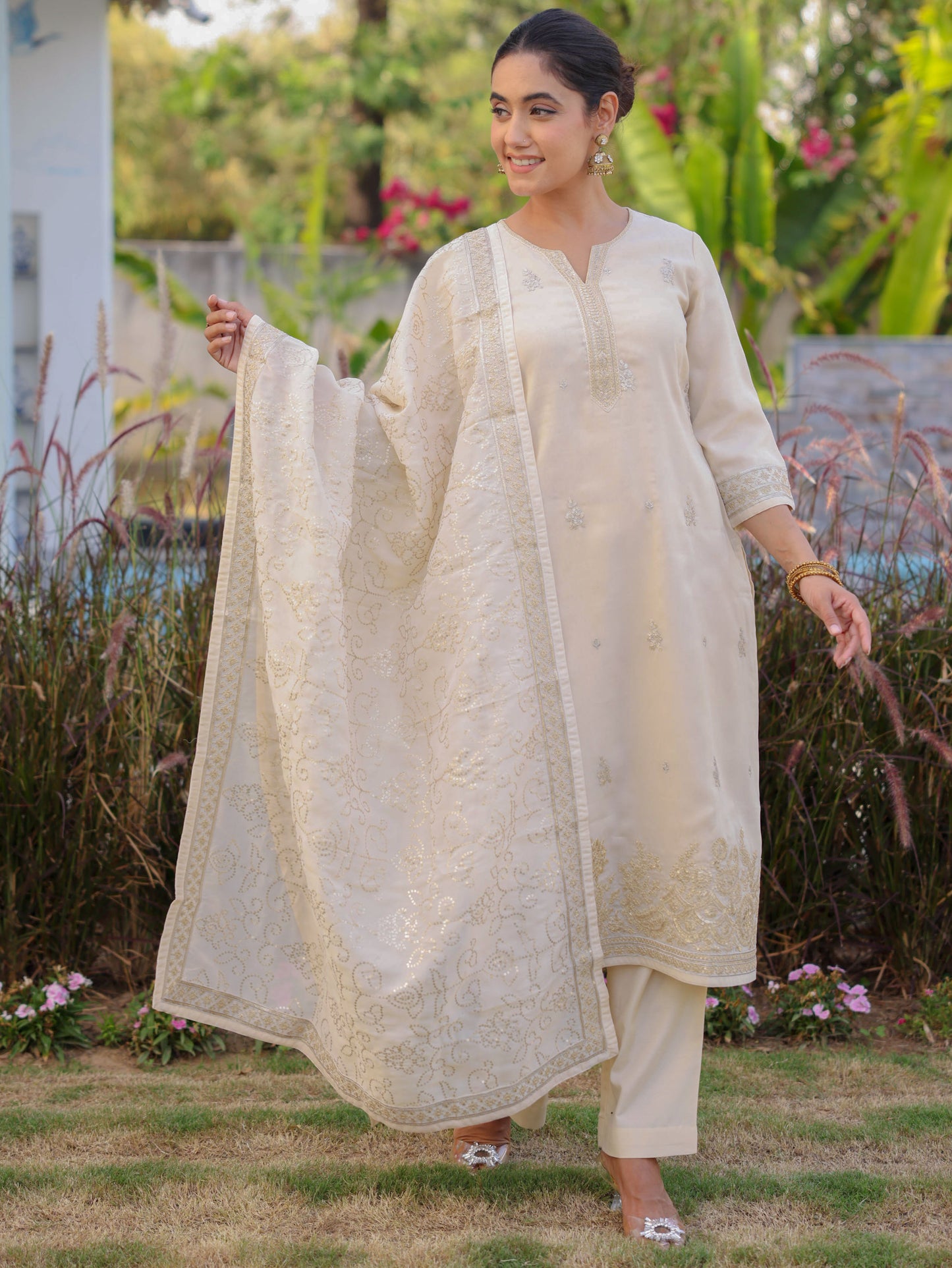 Embroidered Tissue Solid Off White Dupatta