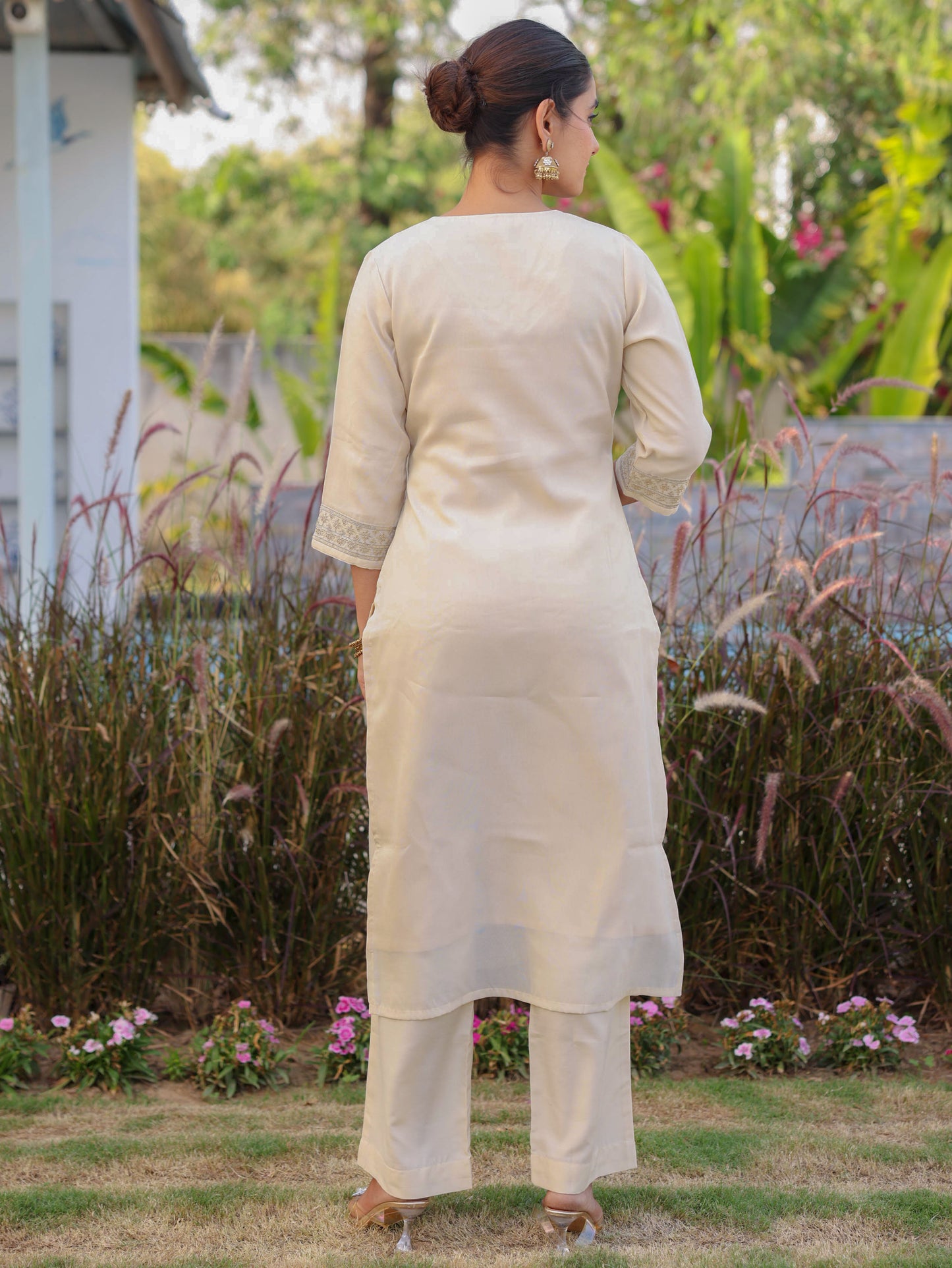 Embroidered Tissue Solid Straight Off White Kurta