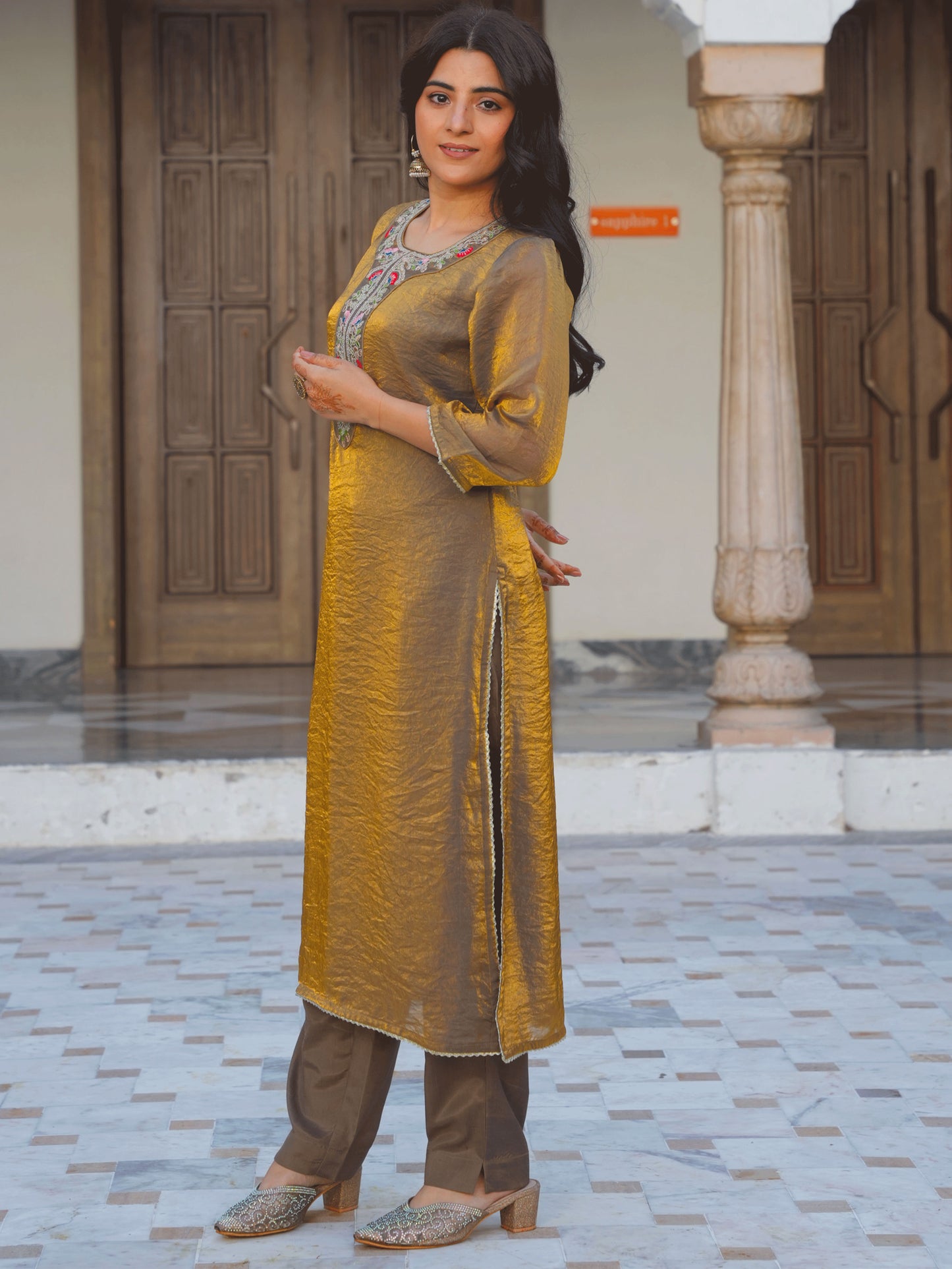 Embroidered Organza Solid Gold Straight Kurta