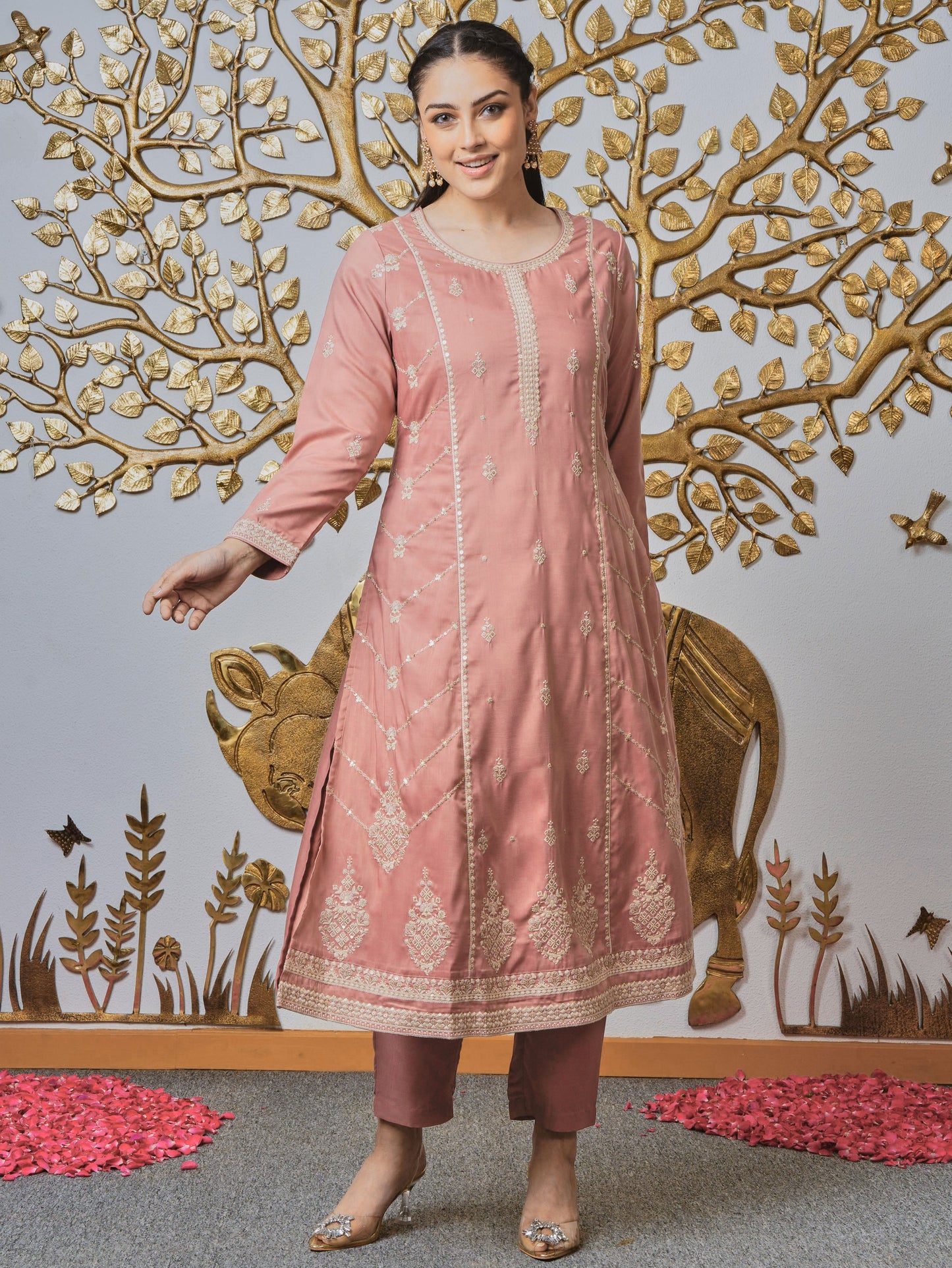 Embroidered Chiffon Solid Dusty Pink Kurta