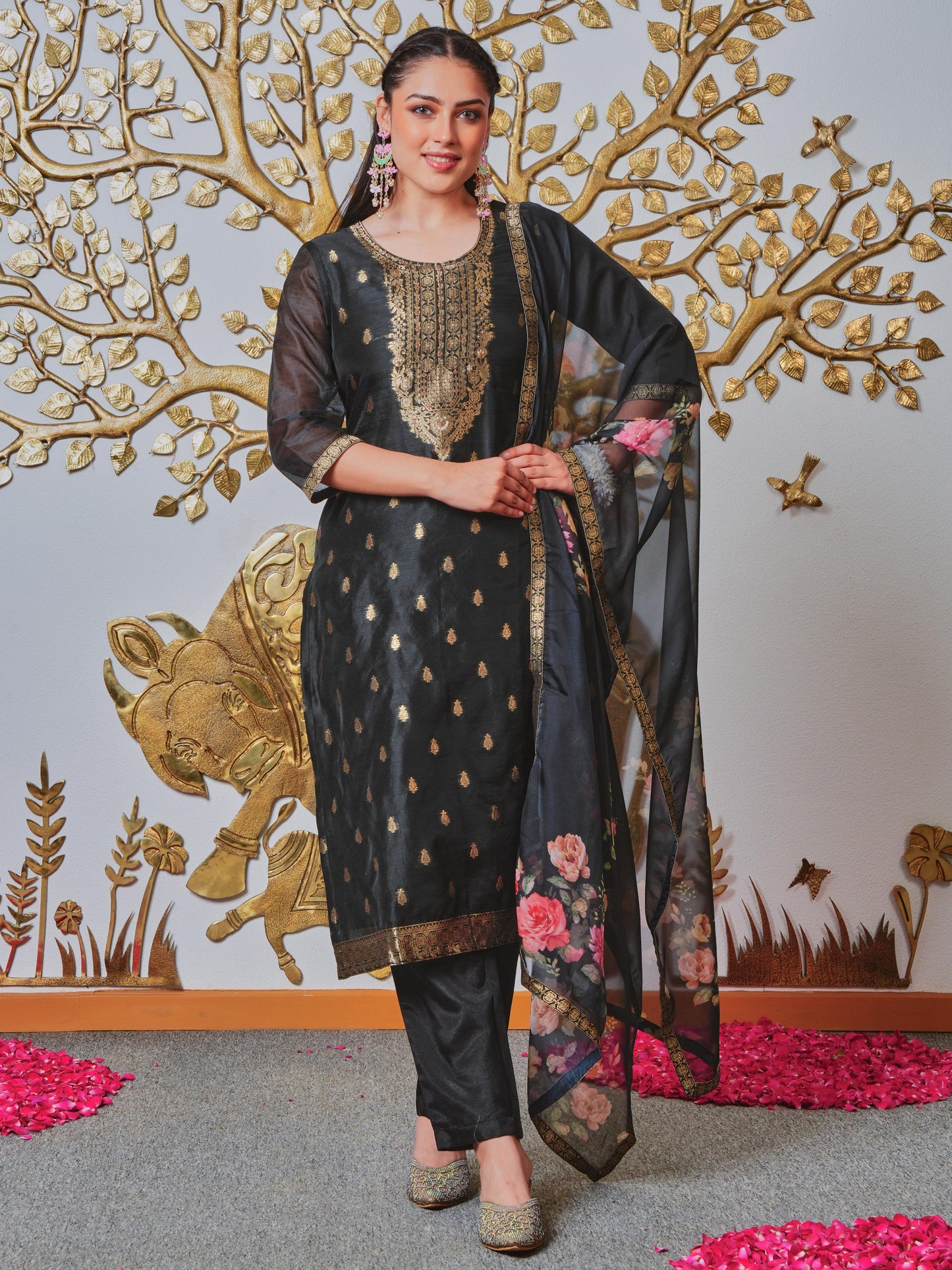 Jacquard Floral Black Dupatta