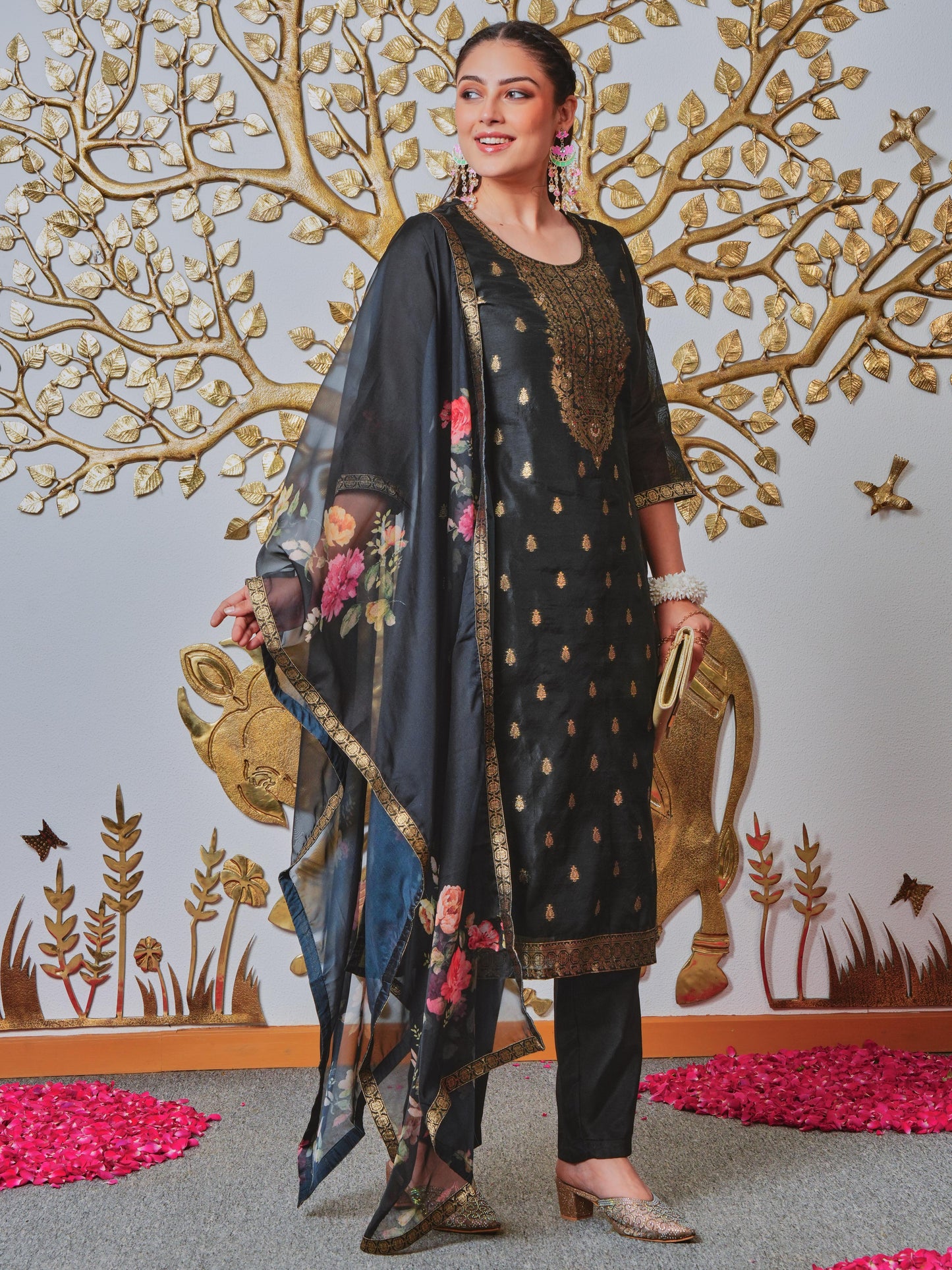 Jacquard Floral Black Dupatta