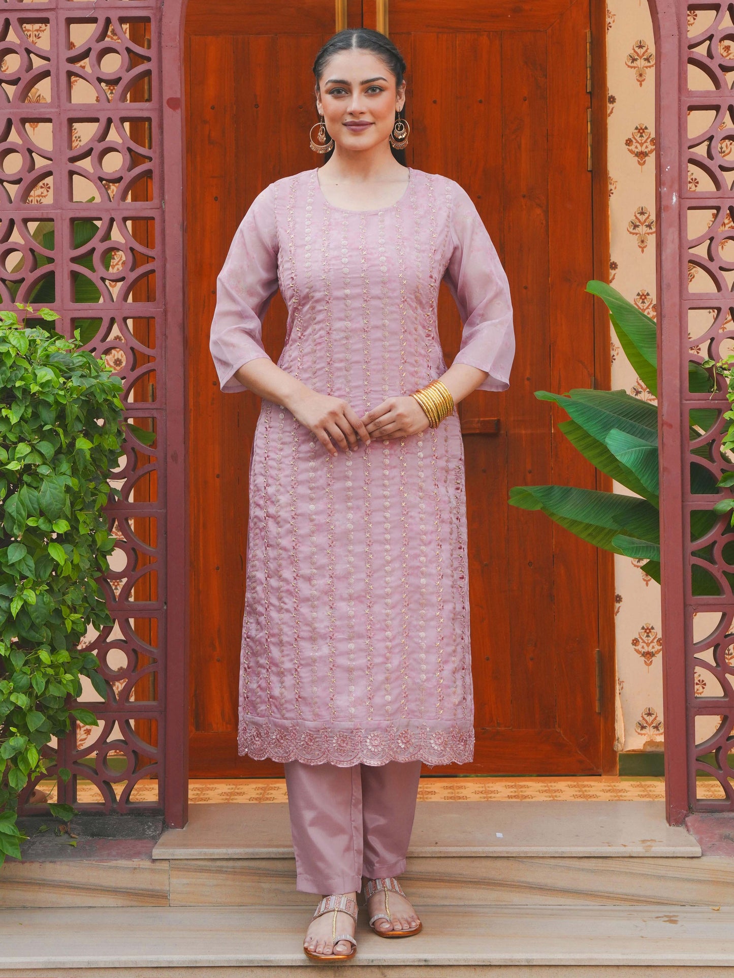 Embroidered Organza Floral Straight Baby Pink Kurta