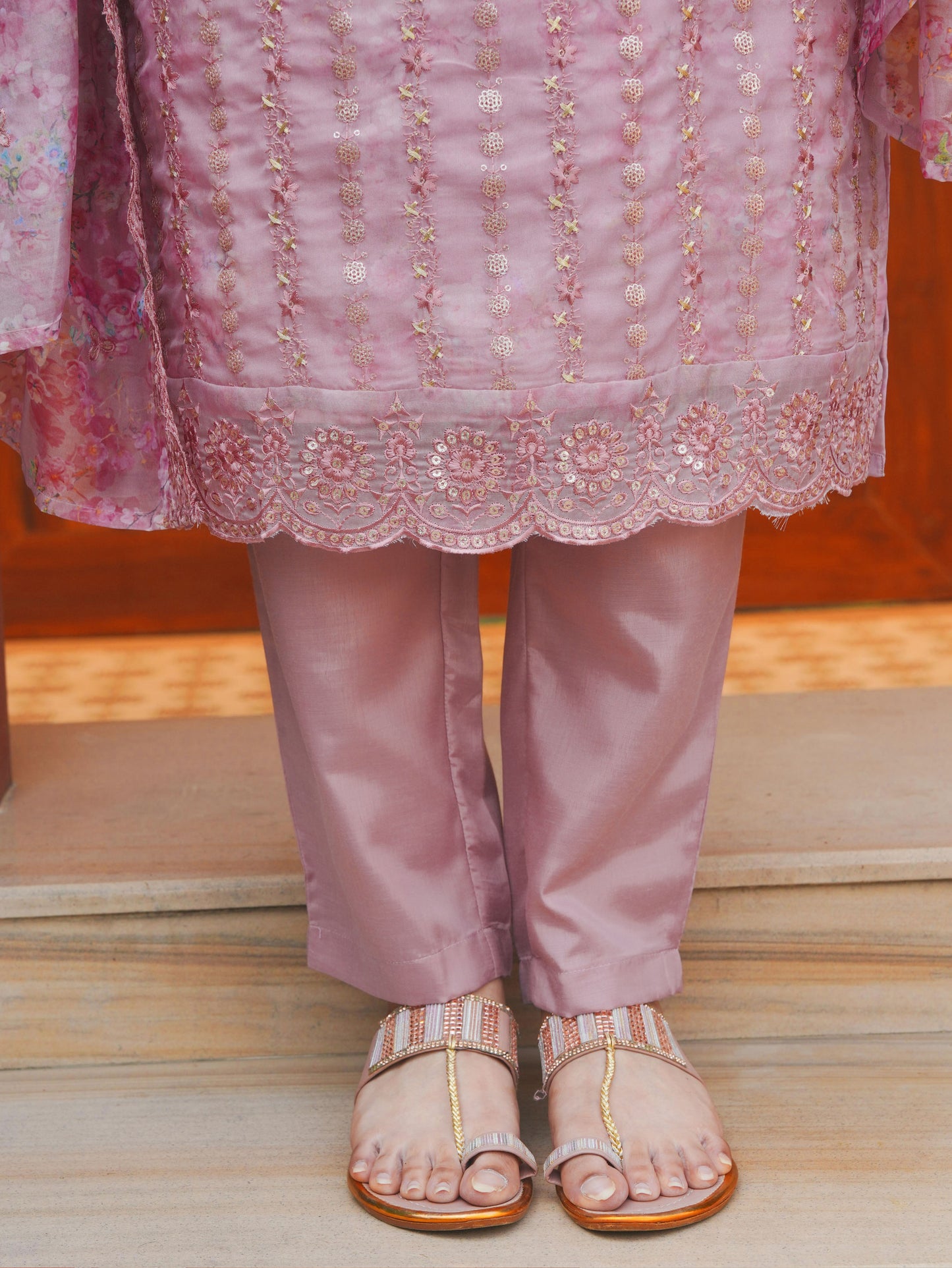 Embroidered Organza Floral Straight Baby Pink Kurta