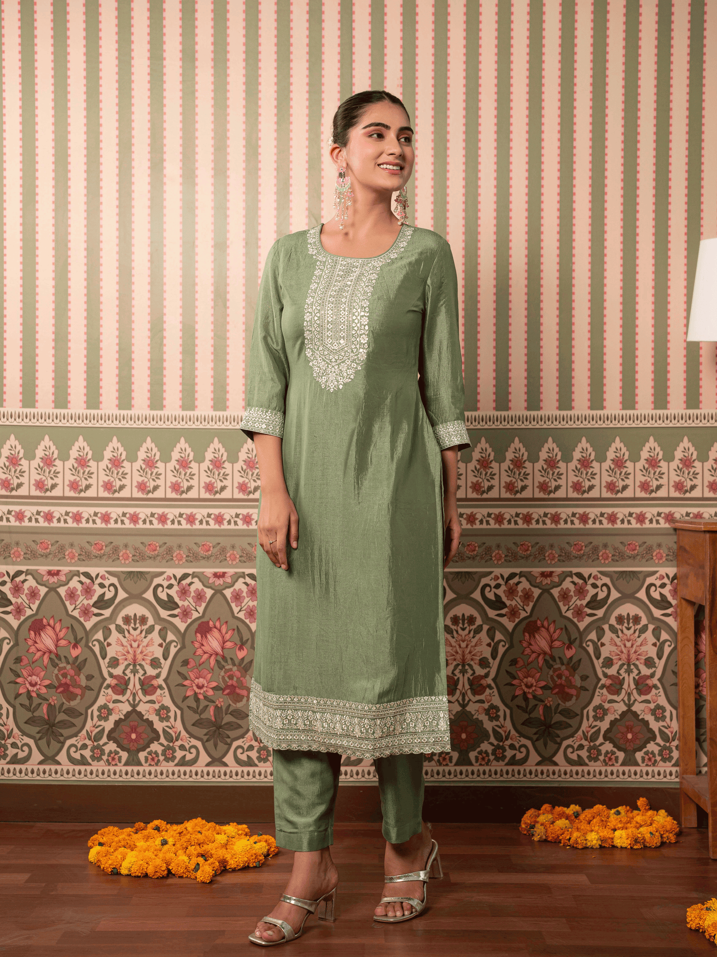 Embroidered Blended Silk Solid Mint Green Straight Kurta