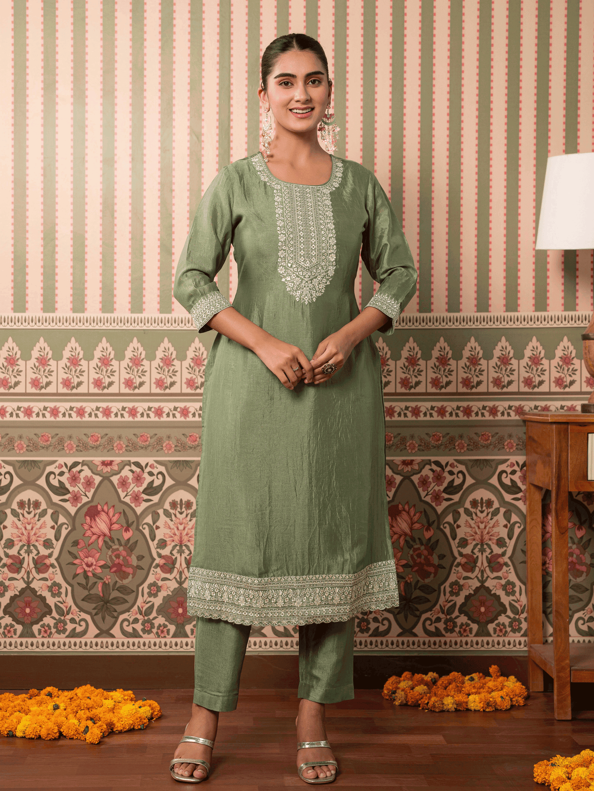 Embroidered Blended Silk Solid Mint Green Straight Kurta