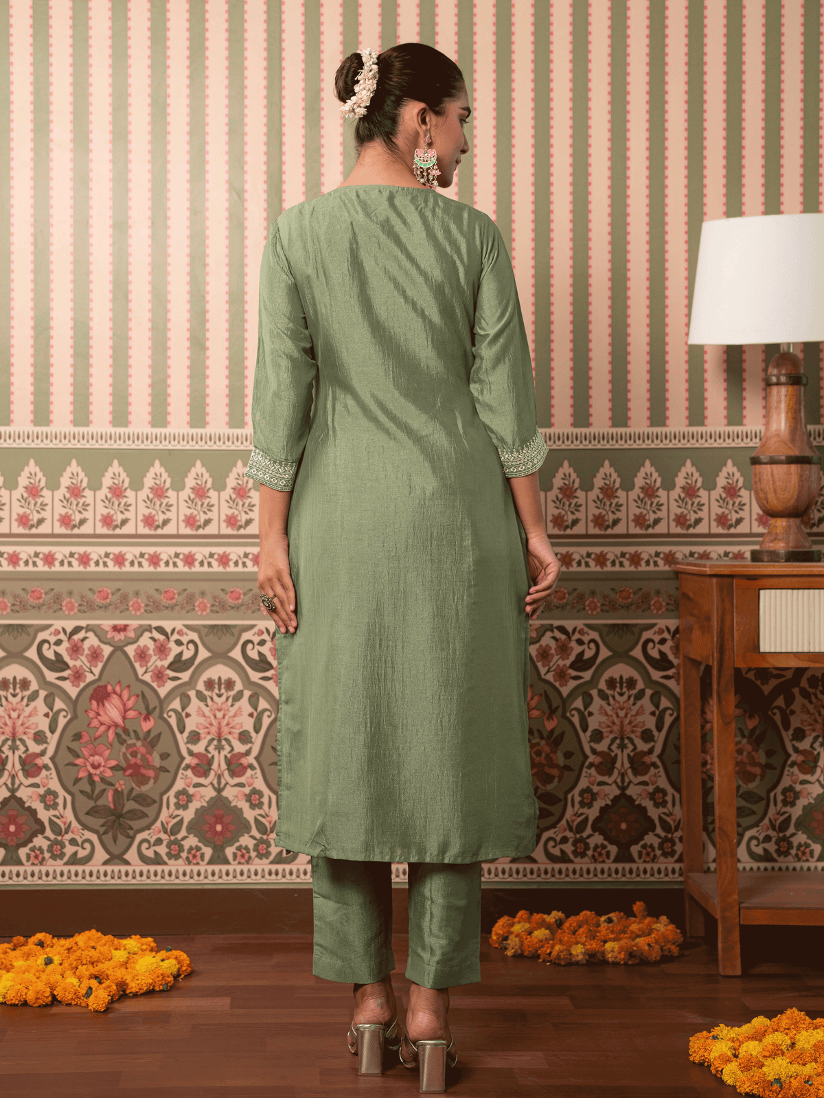 Embroidered Blended Silk Solid Mint Green Straight Kurta