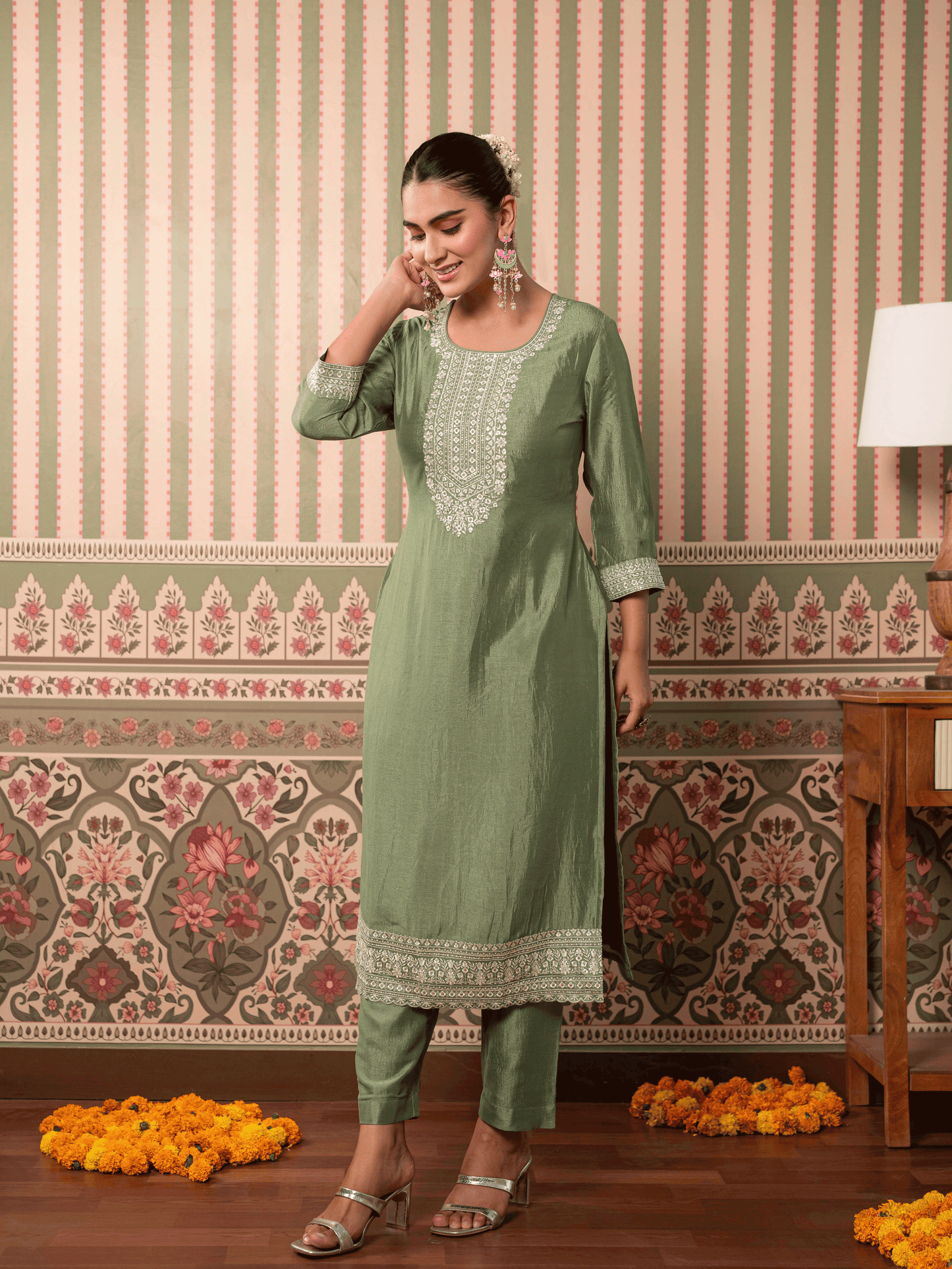 Embroidered Blended Silk Solid Mint Green Straight Kurta