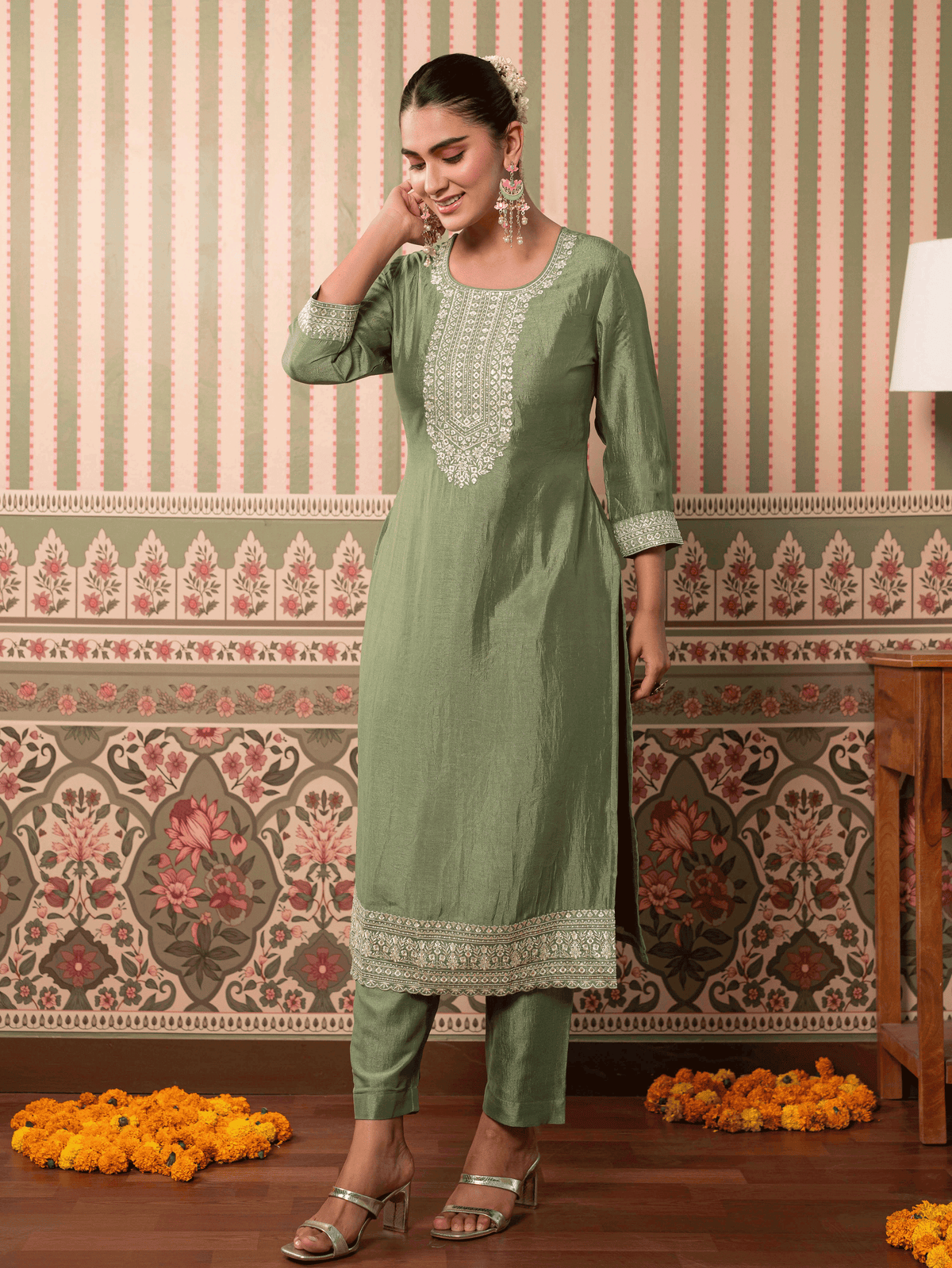 Embroidered Blended Silk Solid Mint Green Straight Kurta