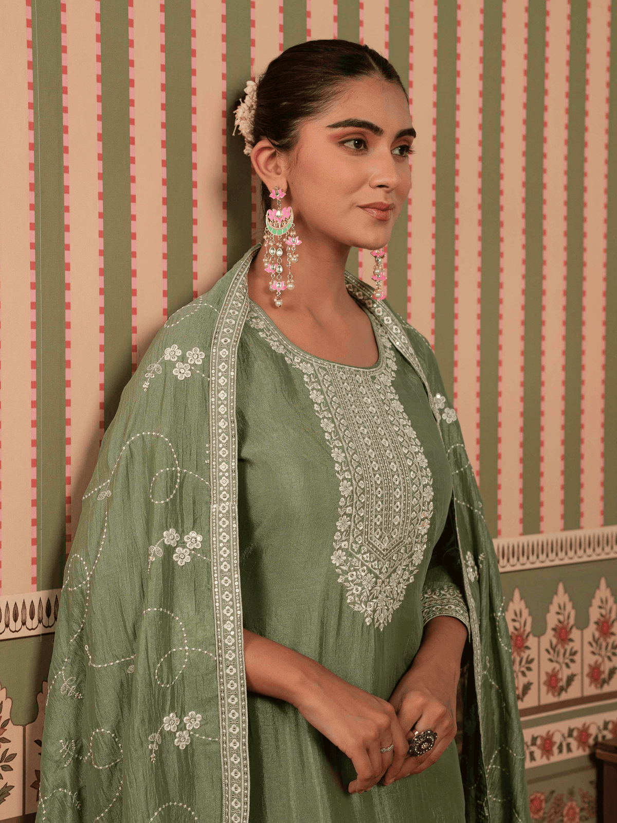 Embroidered Blended Silk Solid Mint Green Straight Kurta
