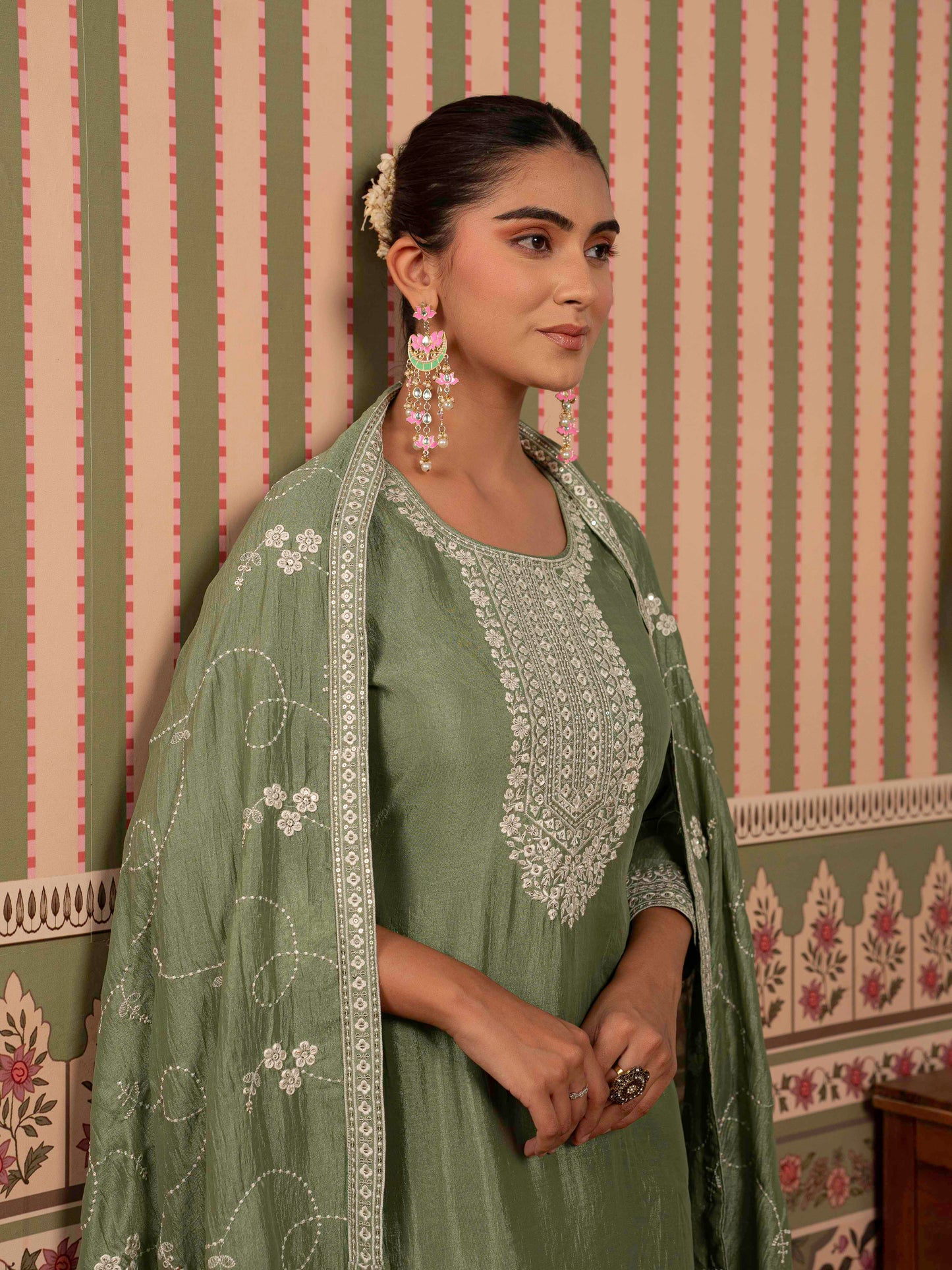 Embroidered Blended Silk Solid Mint Green Straight Kurta